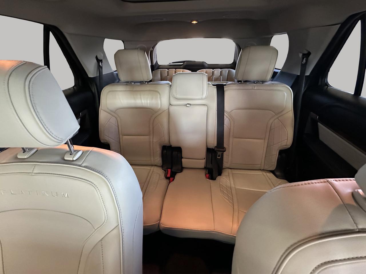 2017 Ford Explorer Platinum | Reverse Cam | Heated Seats Photo