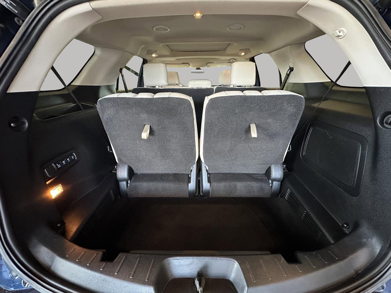 2017 Ford Explorer Platinum | Reverse Cam | Heated Seats Photo