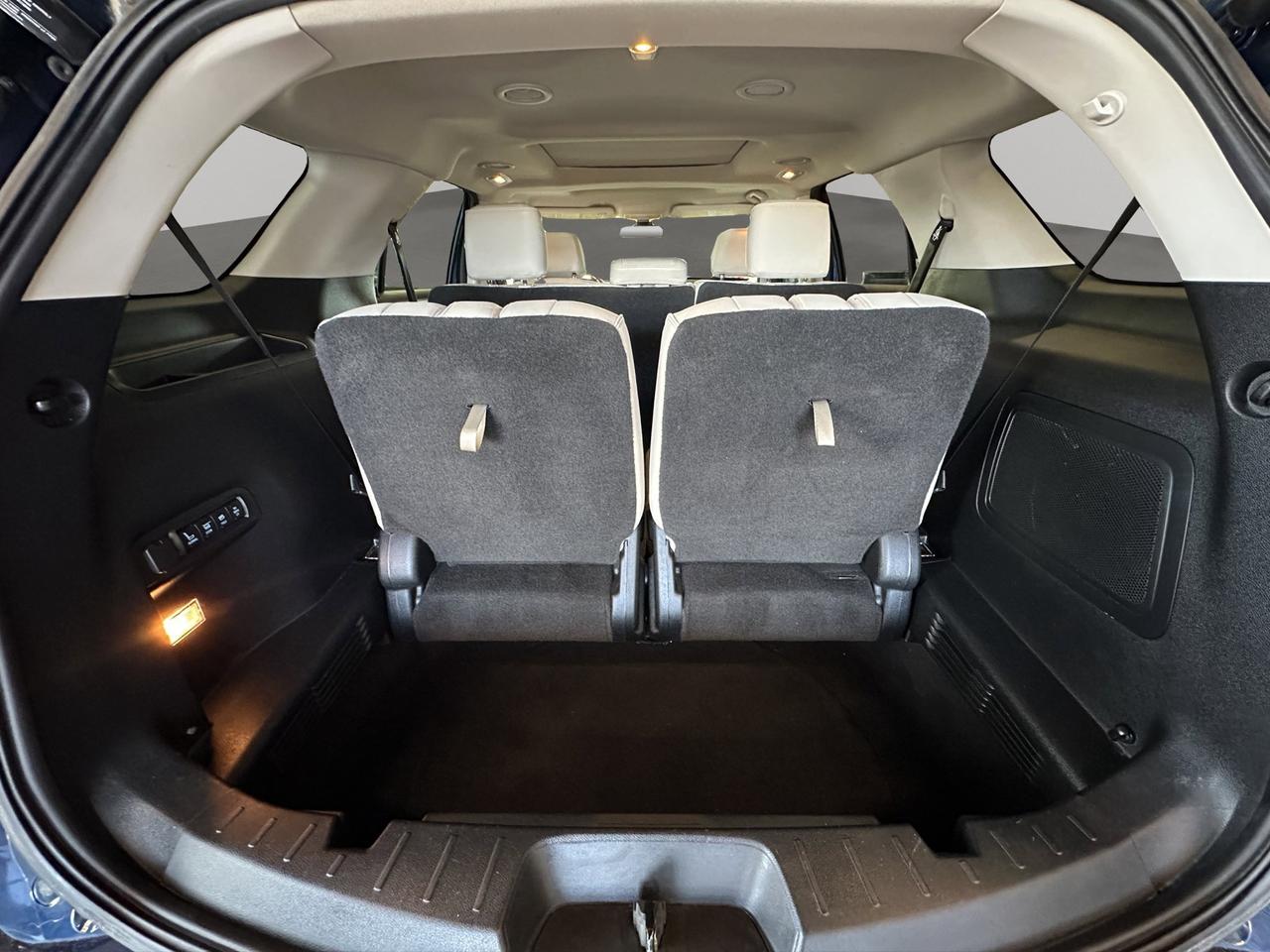 2017 Ford Explorer Platinum | Reverse Cam | Heated Seats Photo