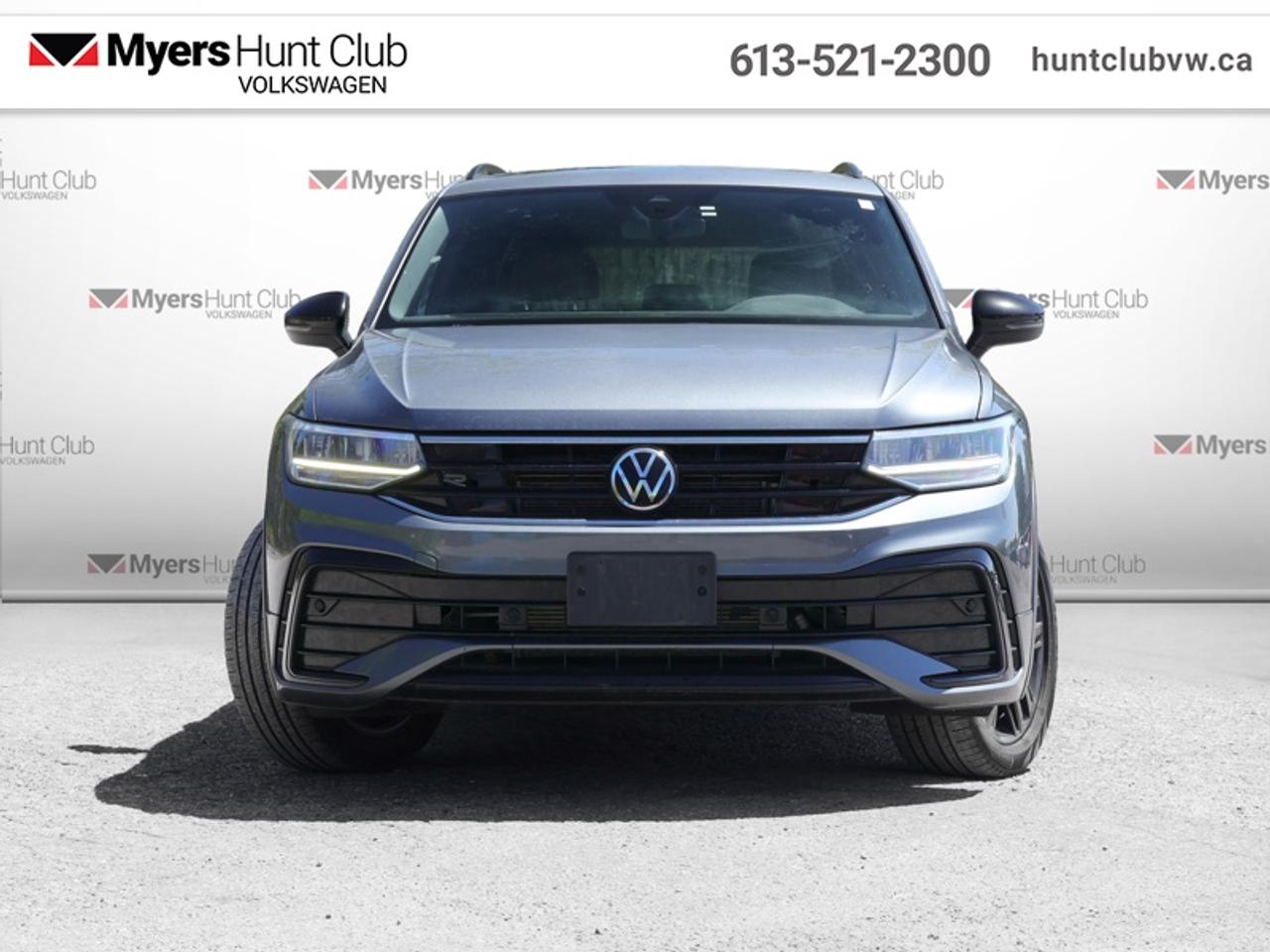 2022 Volkswagen Tiguan Comfortline R-Line Black Edition Photo