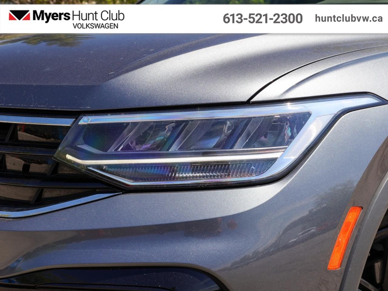 2022 Volkswagen Tiguan Comfortline R-Line Black Edition Photo