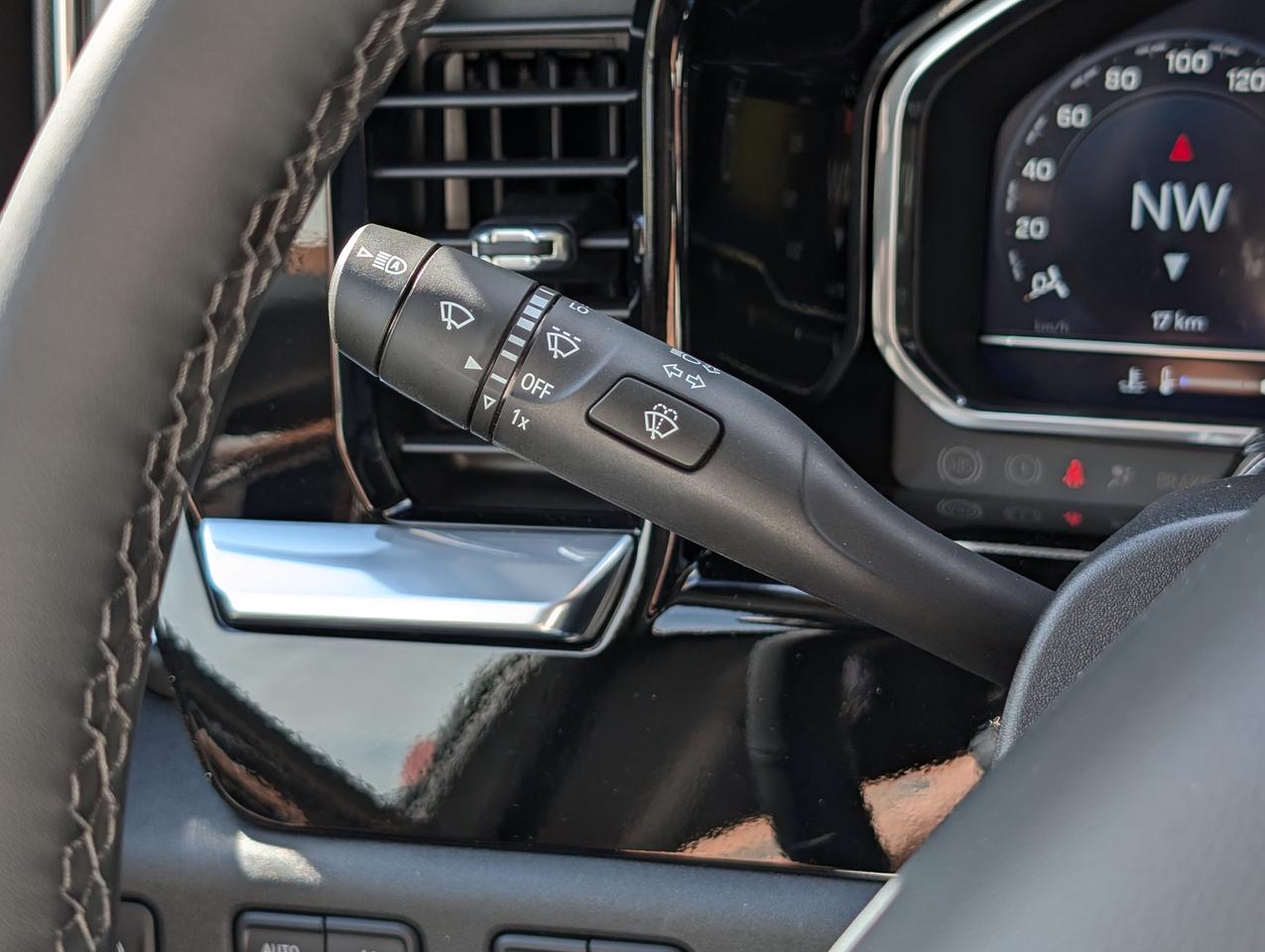 2025 Chevrolet SILVERADO 2500HD LT Photo