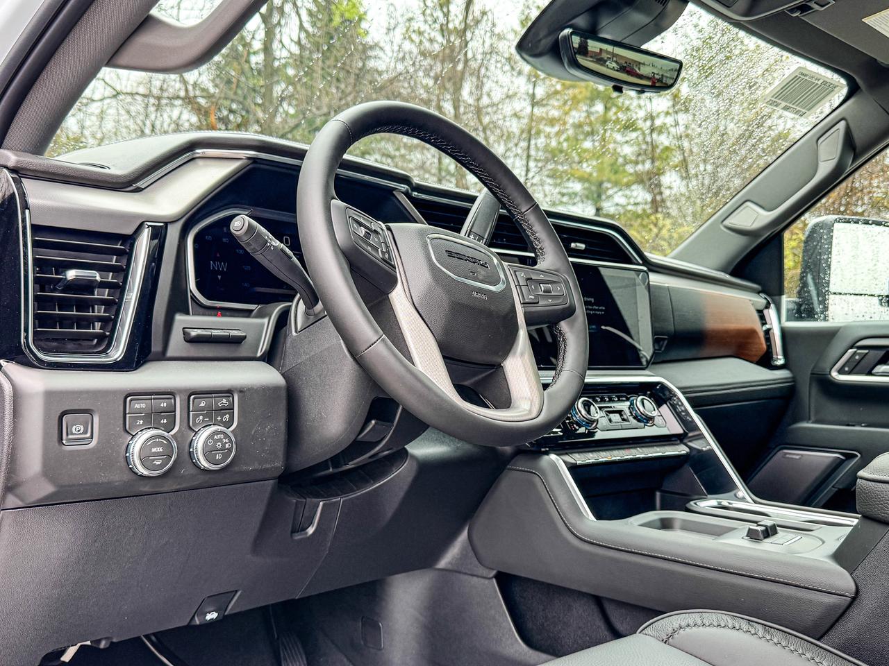 2026 GMC SIERRA 2500HD DENALI Photo