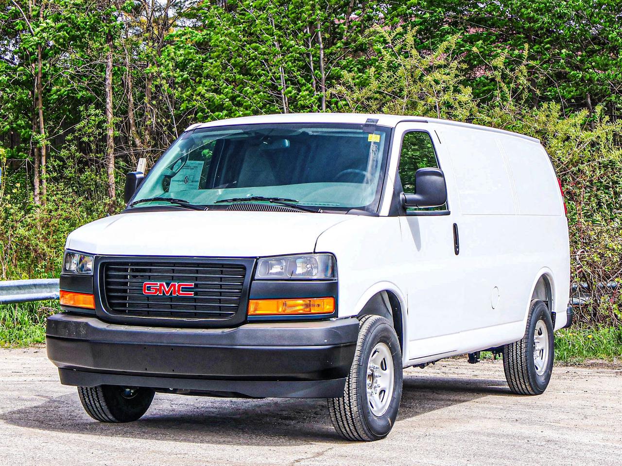 2026 GMC Savana Cargo Van  Photo4