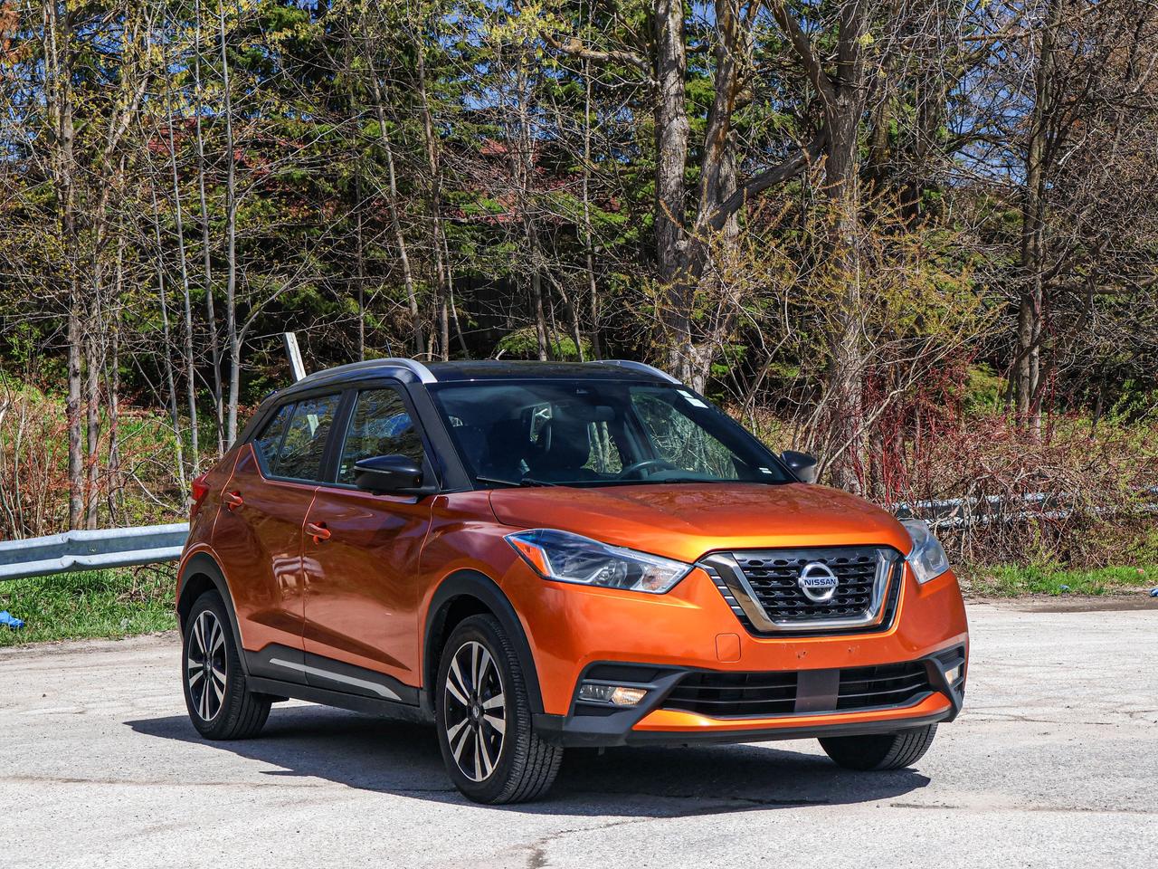 2020 Nissan Kicks SR Photo