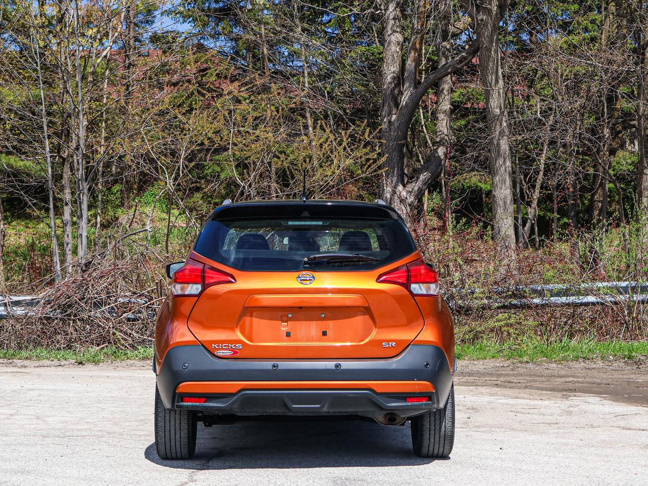 2020 Nissan Kicks SR Photo