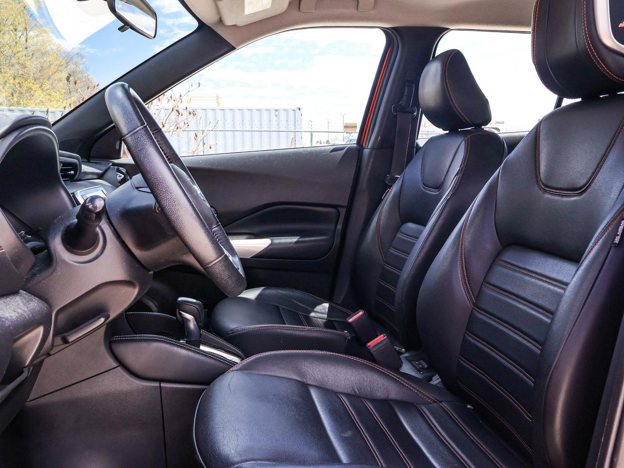 2020 Nissan Kicks SR Photo