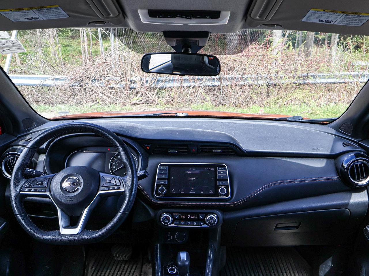 2020 Nissan Kicks SR Photo