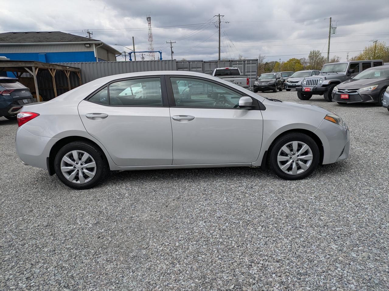 2015 Toyota Corolla LE Photo