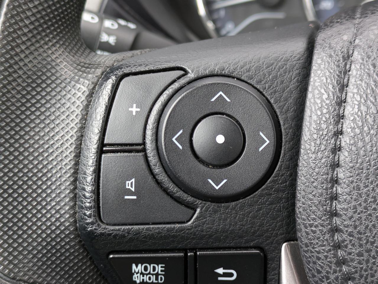 2015 Toyota Corolla LE Photo
