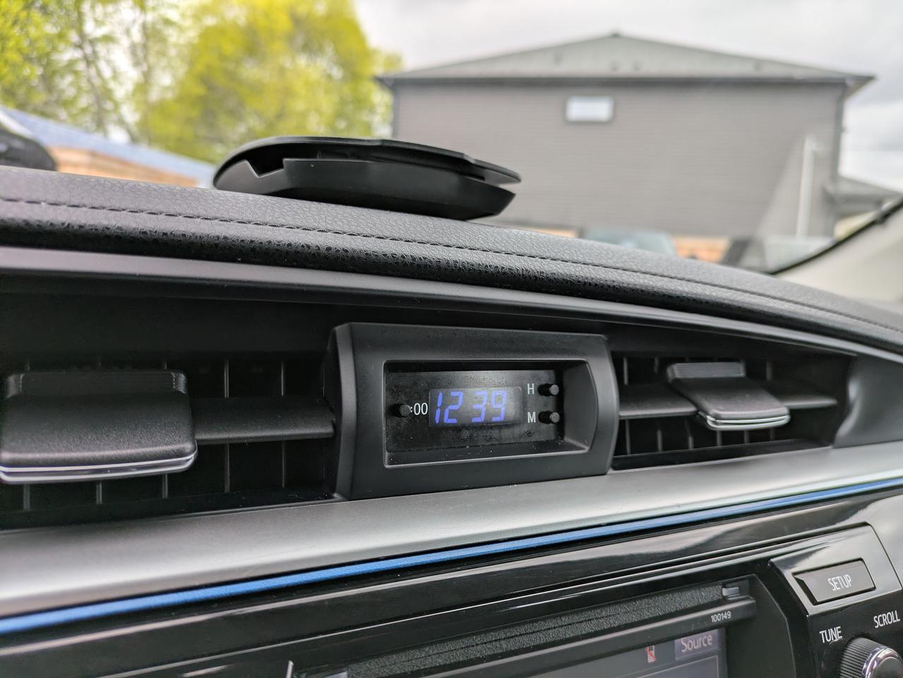 2015 Toyota Corolla LE Photo