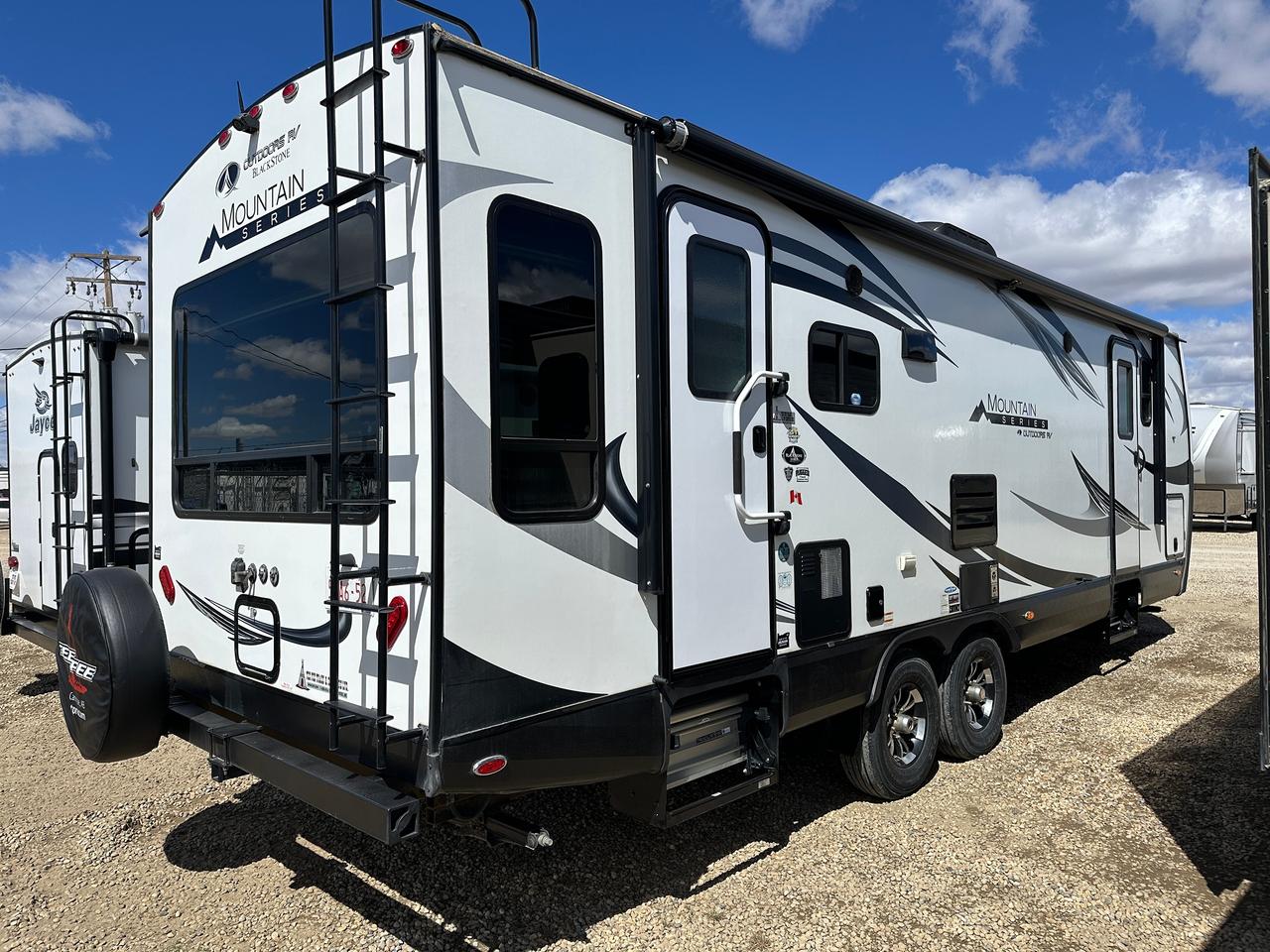 2019 Outdoors RV Blackstone 260RLS 