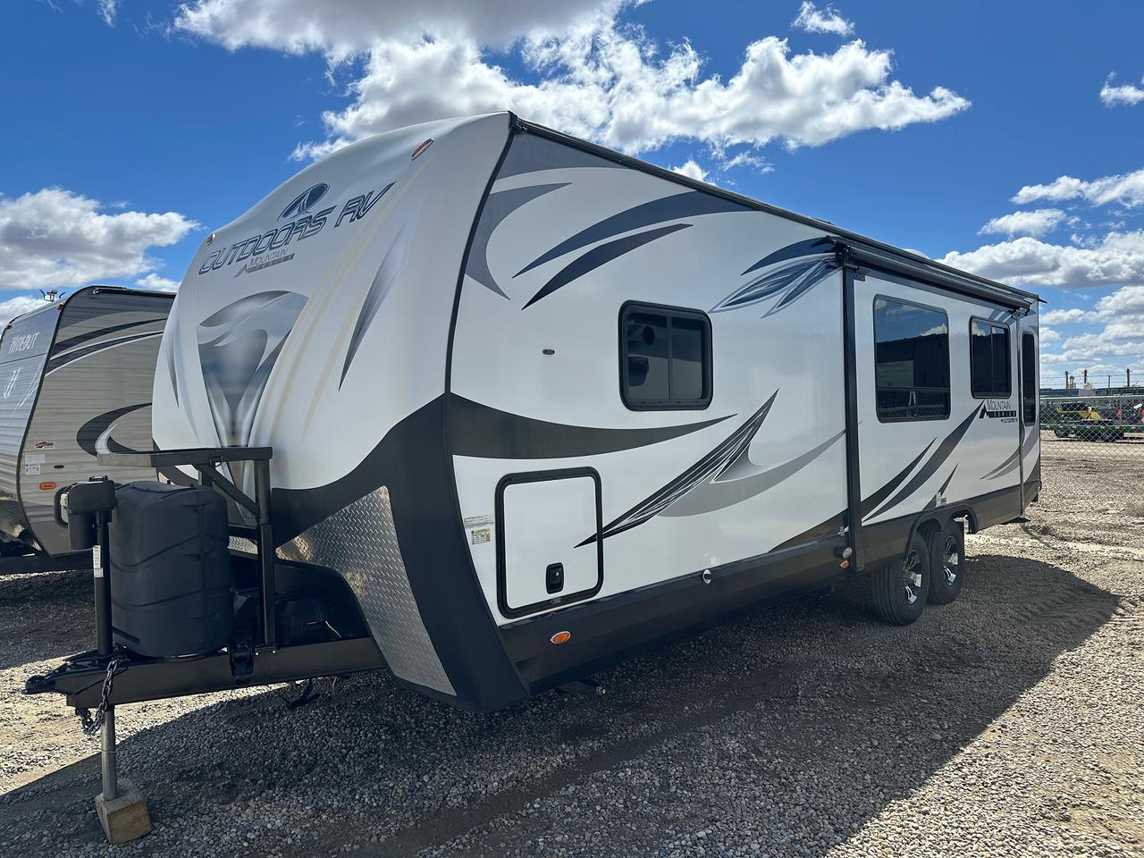 2019 Outdoors RV Blackstone 260RLS 