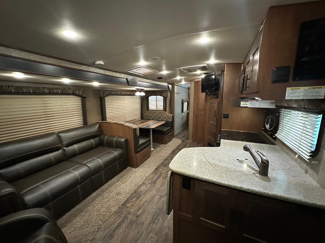 2019 Outdoors RV Blackstone 260RLS 