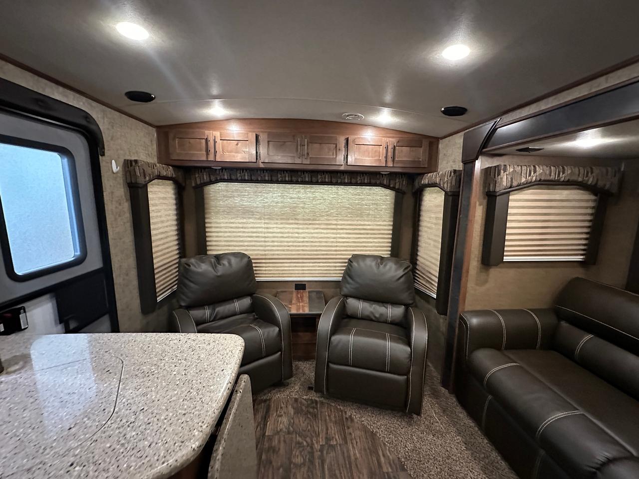 2019 Outdoors RV Blackstone 260RLS 