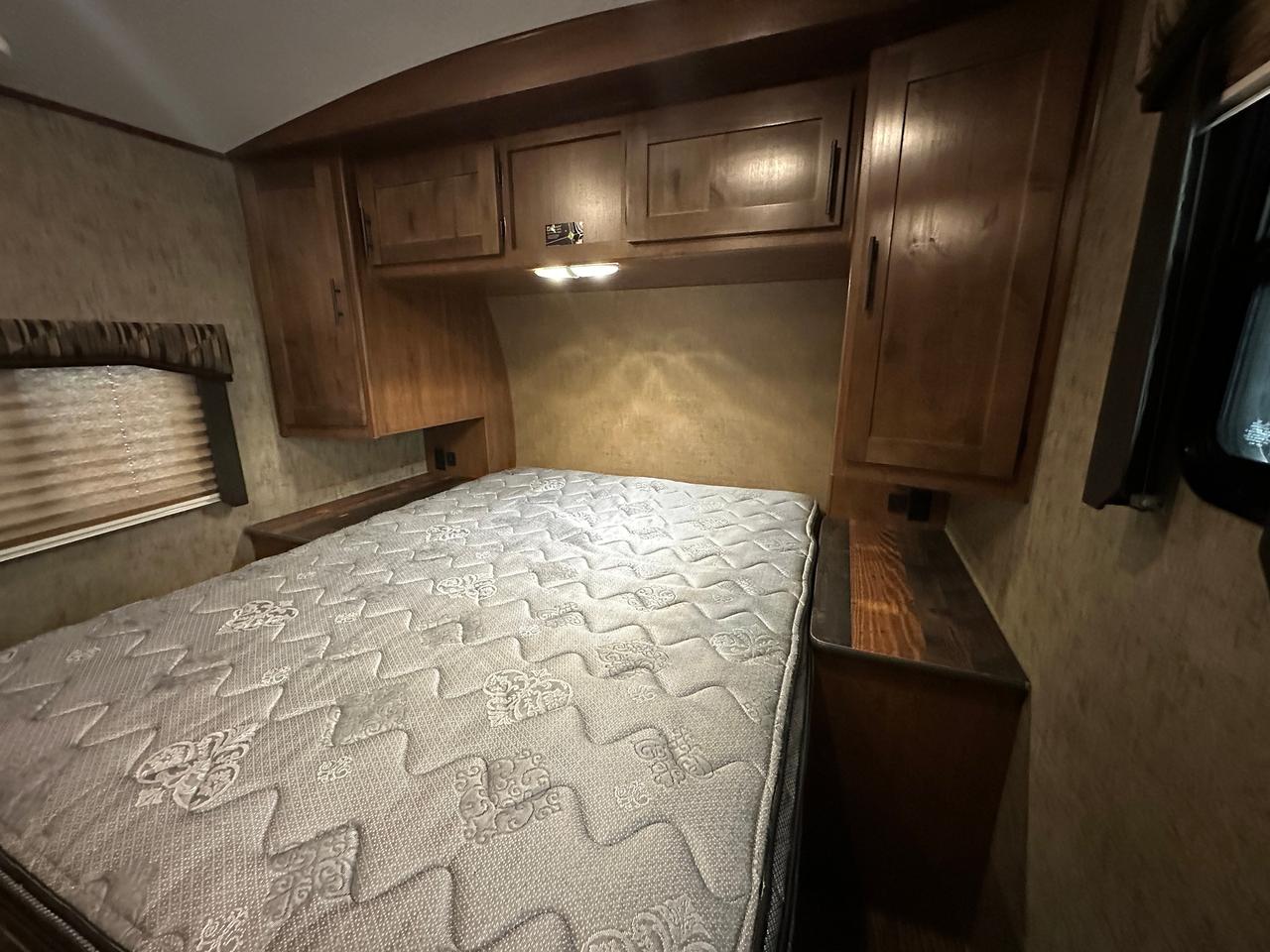 2019 Outdoors RV Blackstone 260RLS 