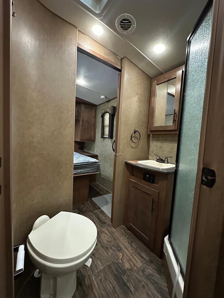2019 Outdoors RV Blackstone 260RLS 