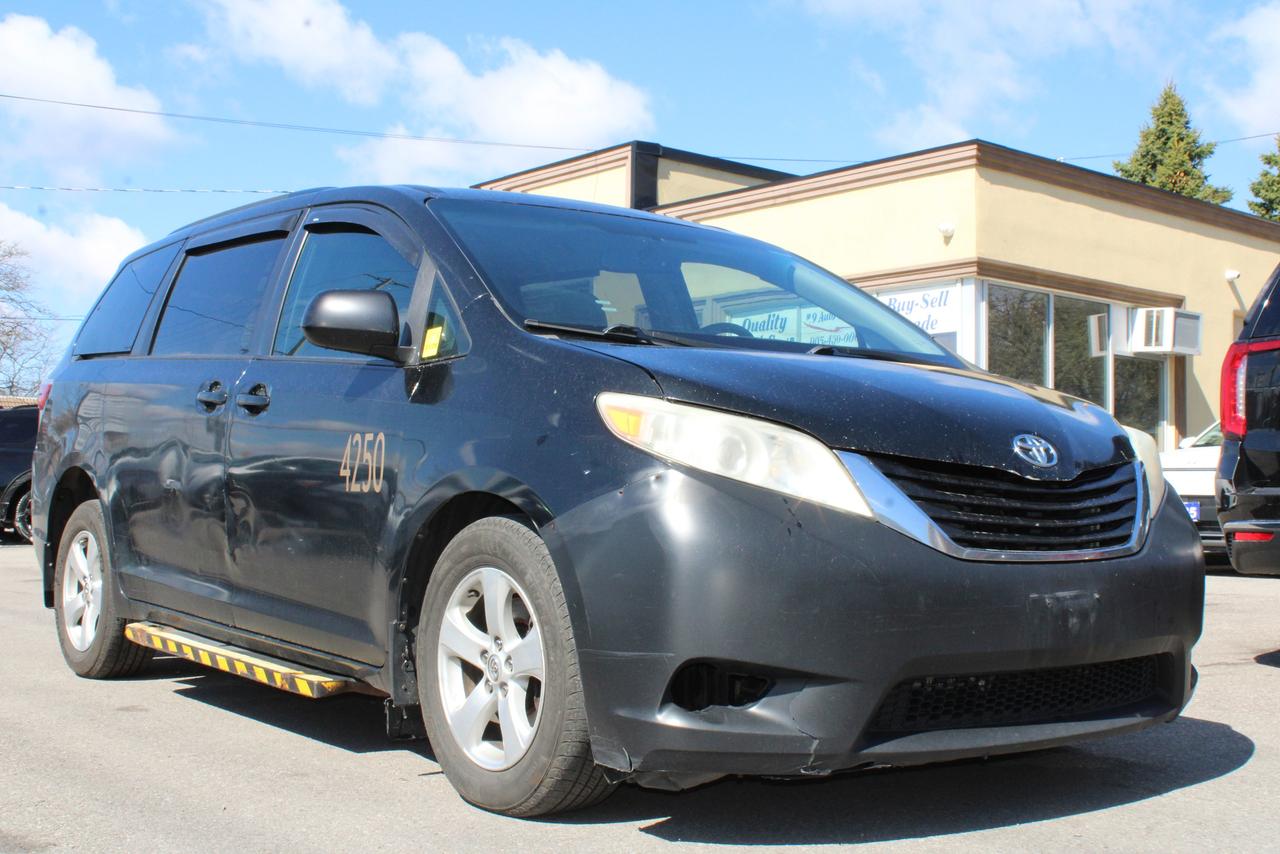 Used 2015 Toyota Sienna LE for sale in Brampton, ON