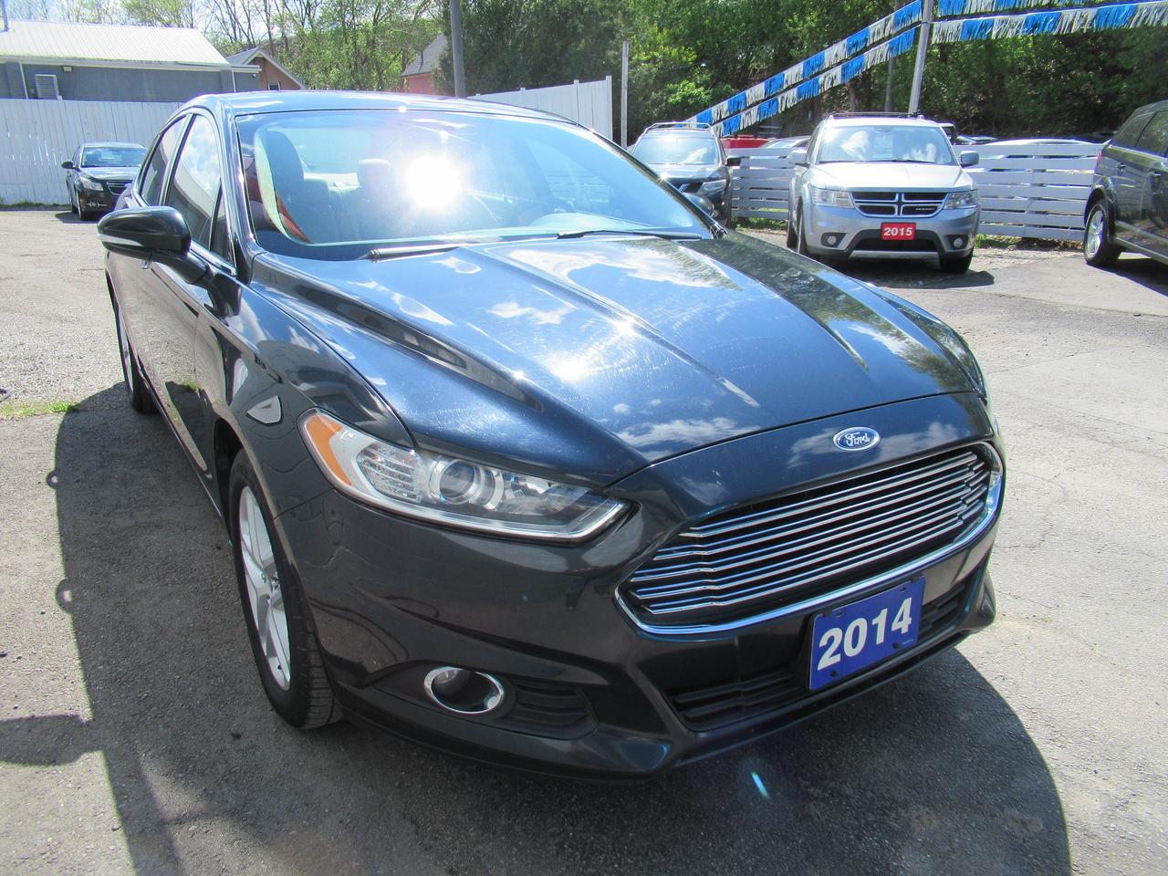 2014 Ford Fusion SE Photo