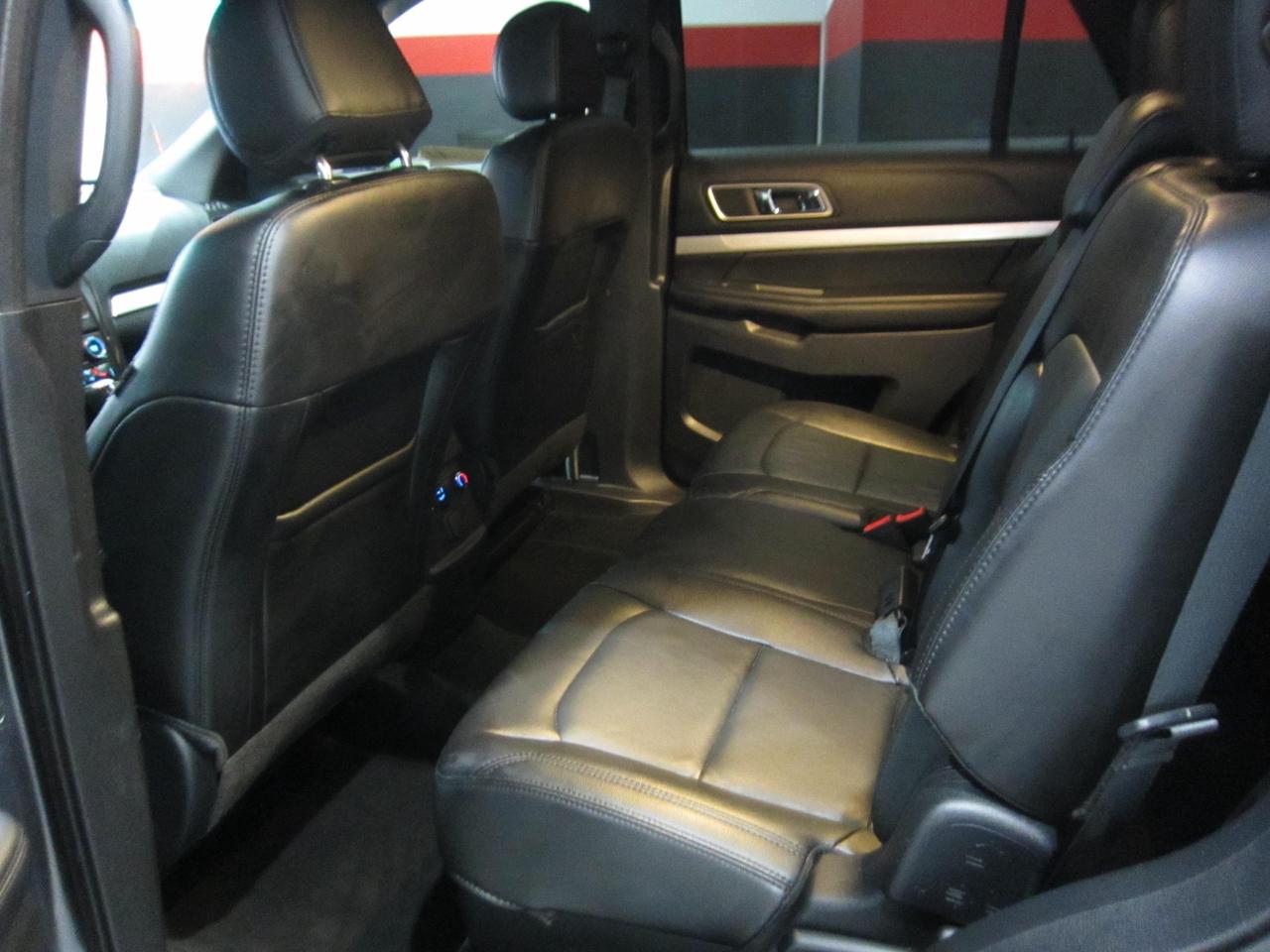 2017 Ford Explorer XLT Photo