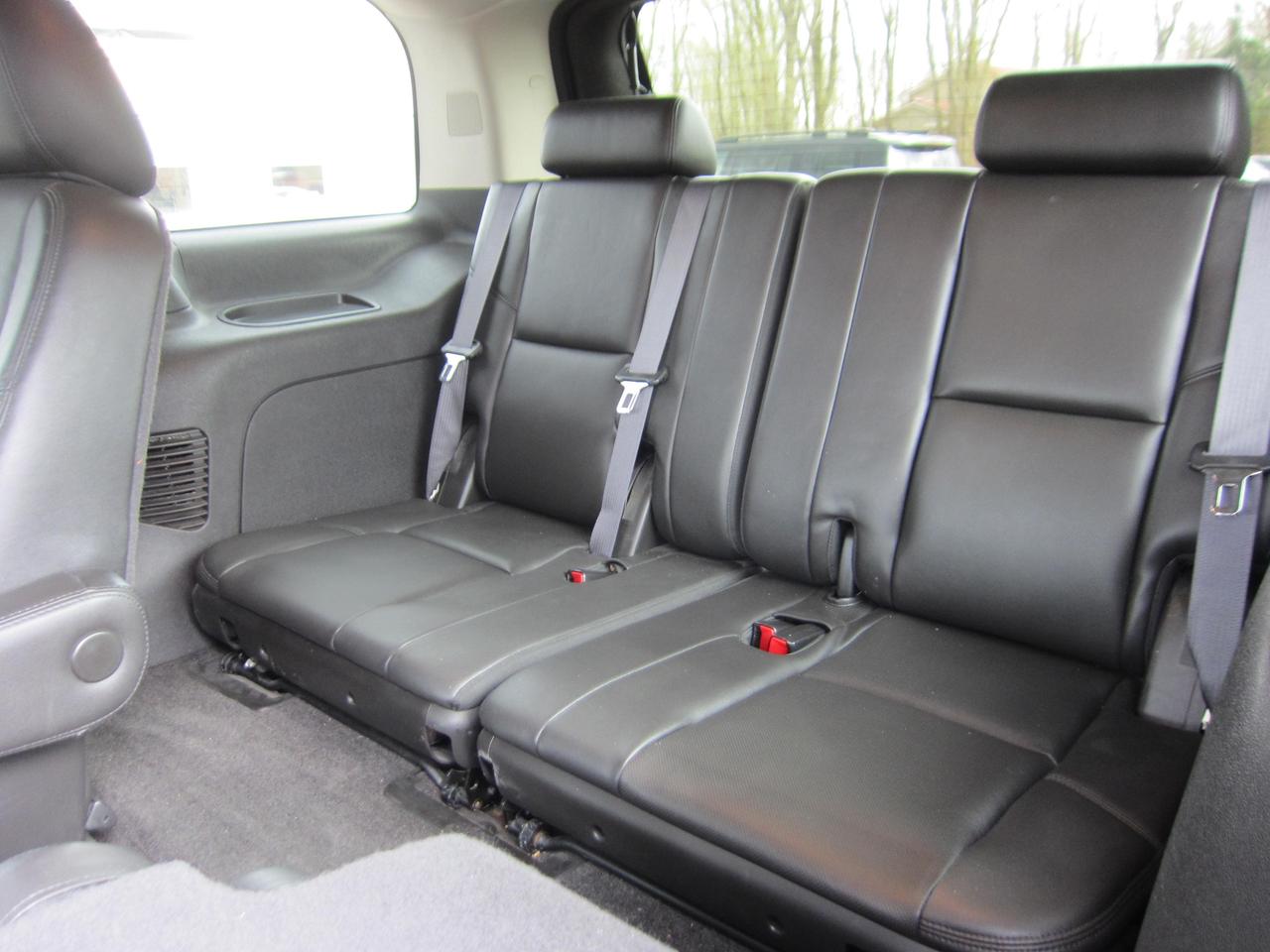2011 Cadillac Escalade PREMIUM Photo