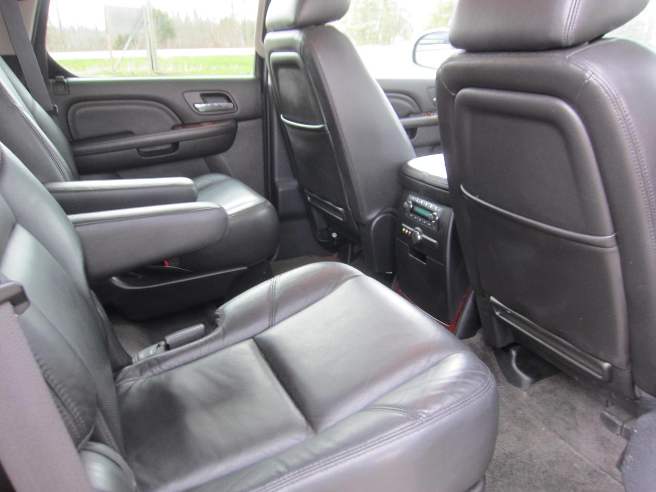 2011 Cadillac Escalade PREMIUM Photo