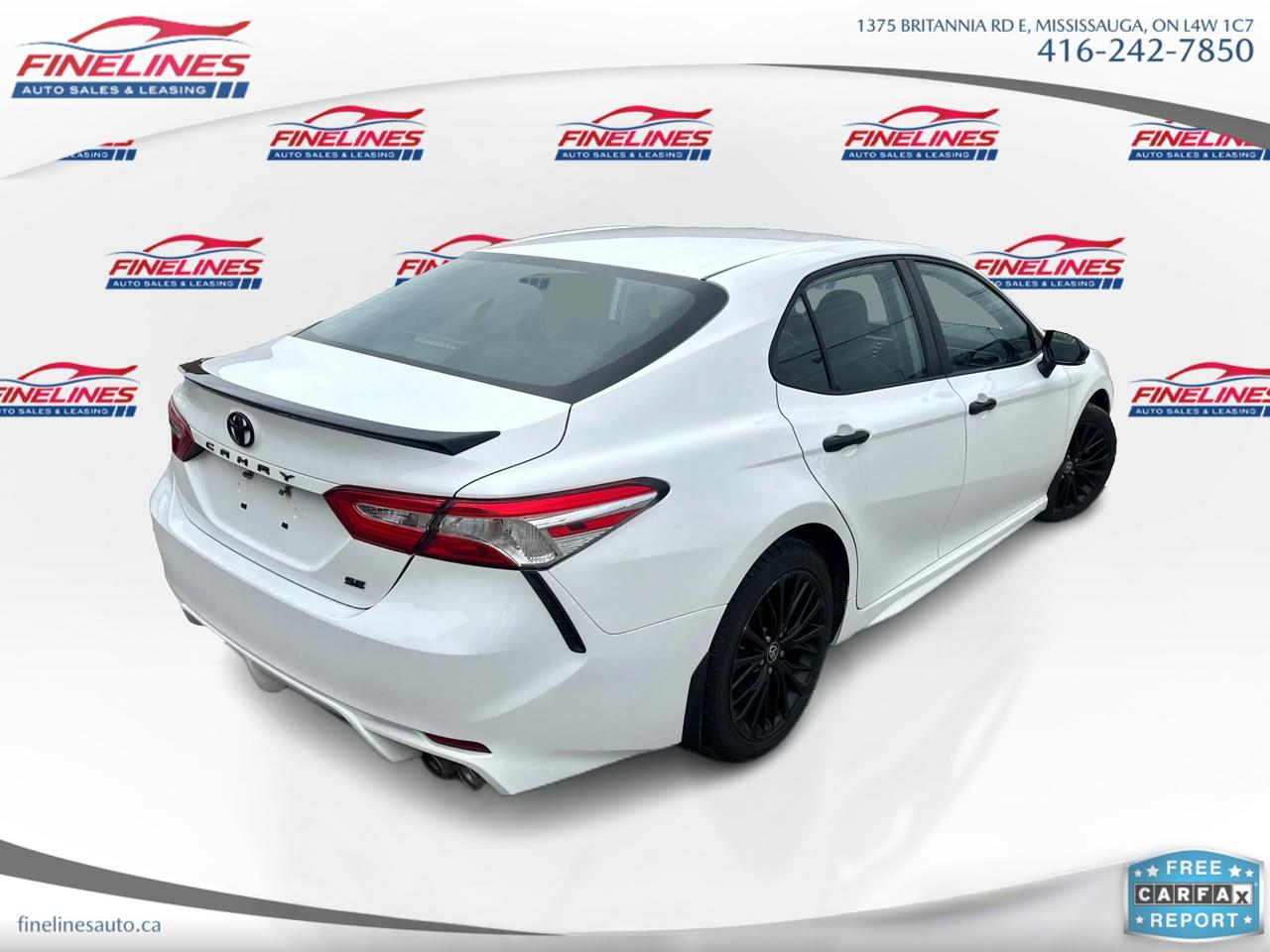 2020 Toyota Camry SE Photo