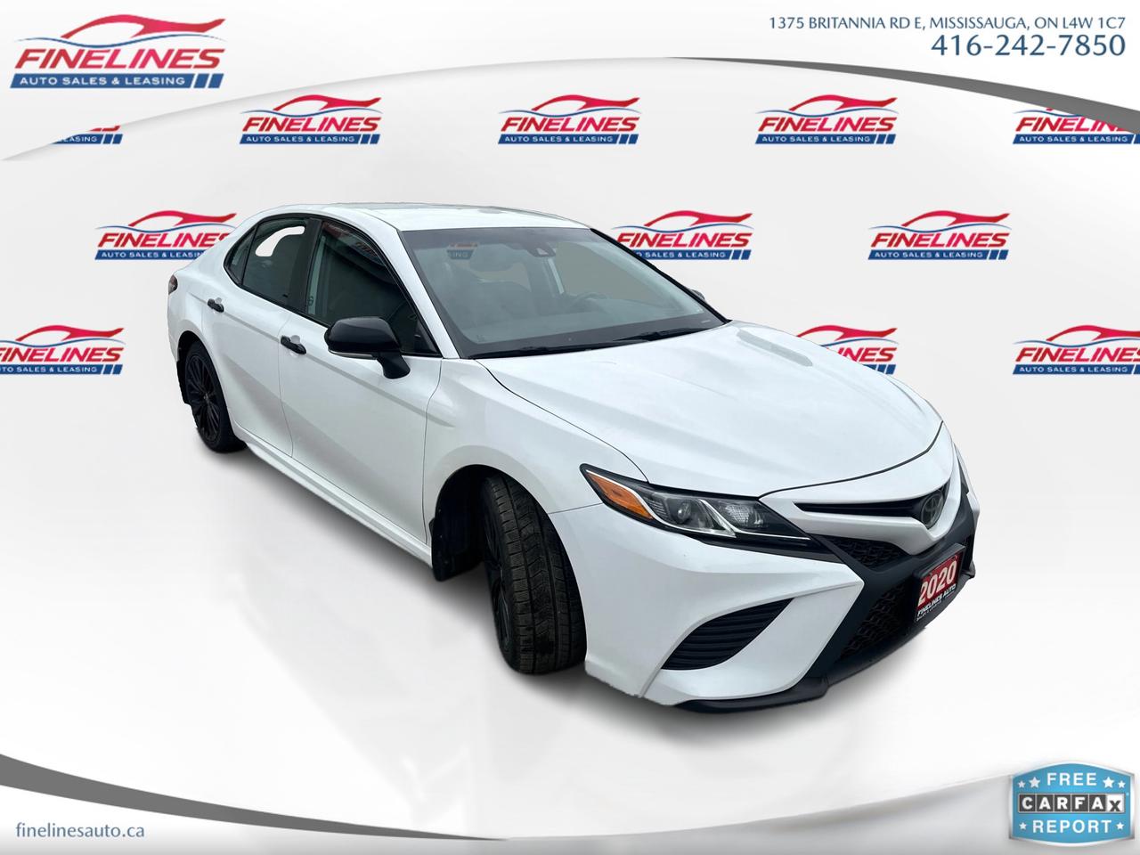 2020 Toyota Camry SE Photo