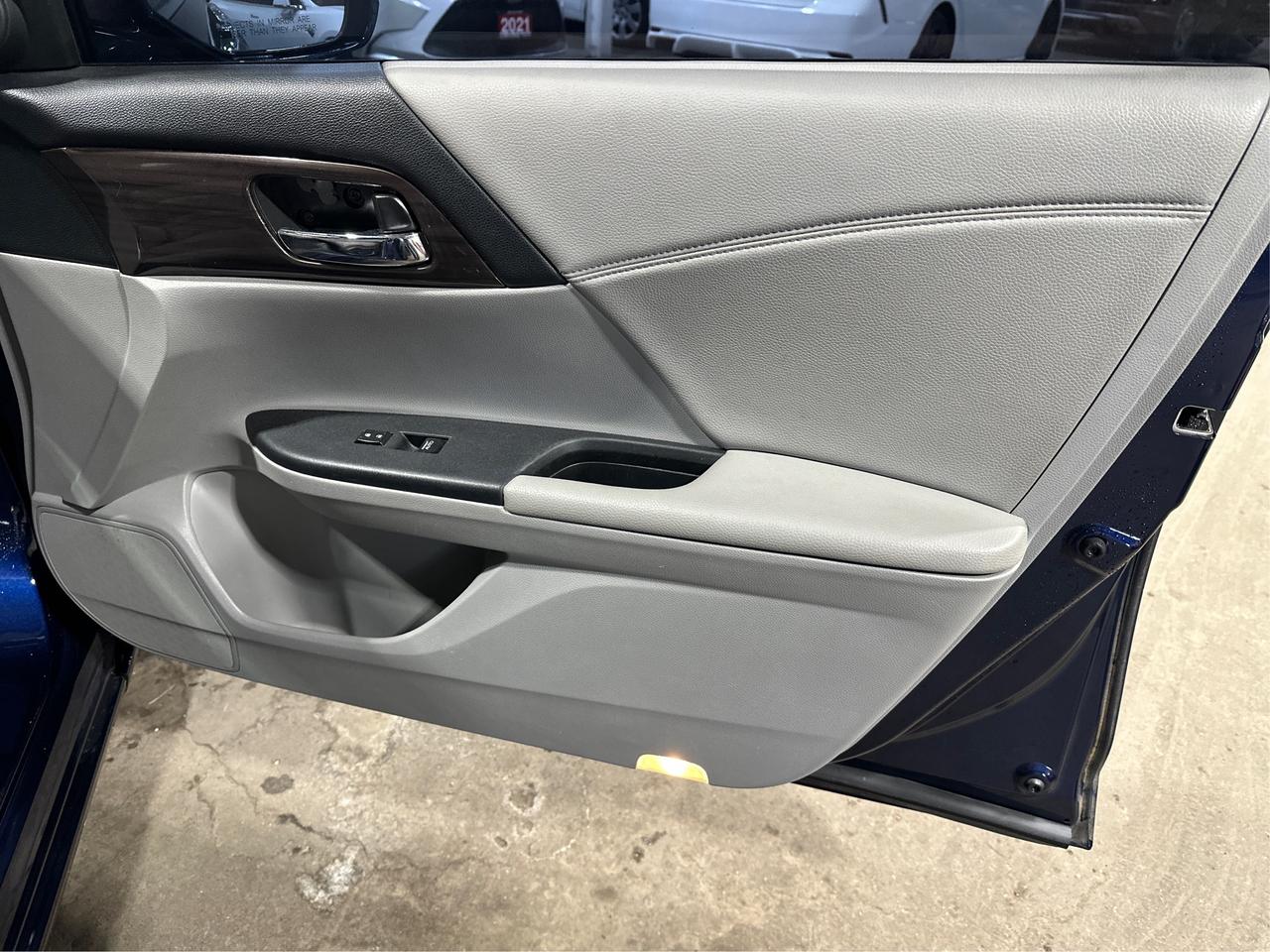 2017 Honda Accord EX L Photo