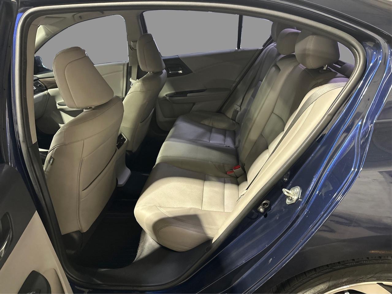 2017 Honda Accord EX L Photo