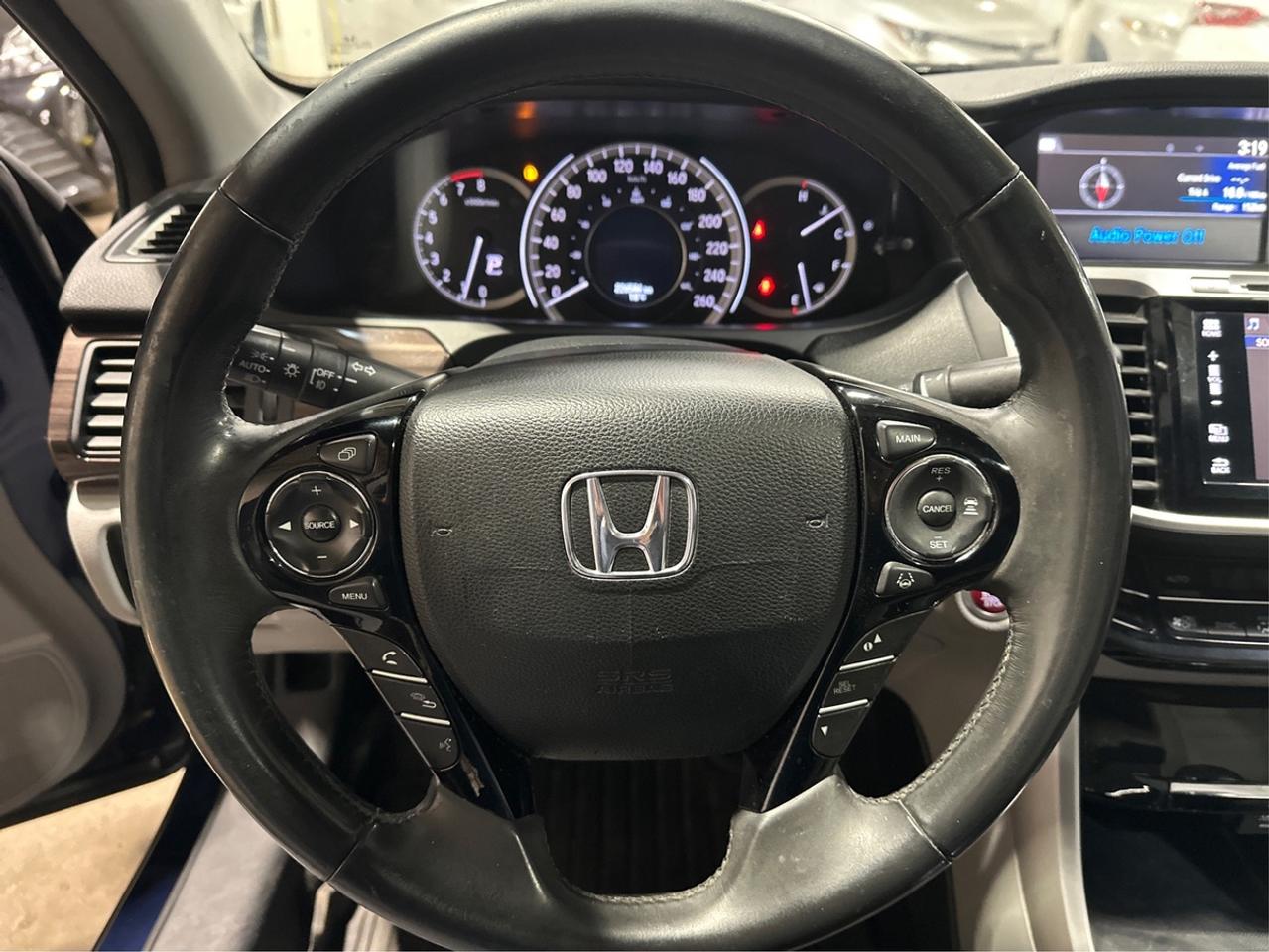 2017 Honda Accord EX L Photo