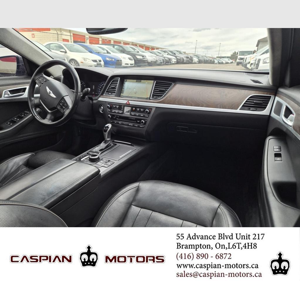 2015 Hyundai Genesis Ultimate Photo