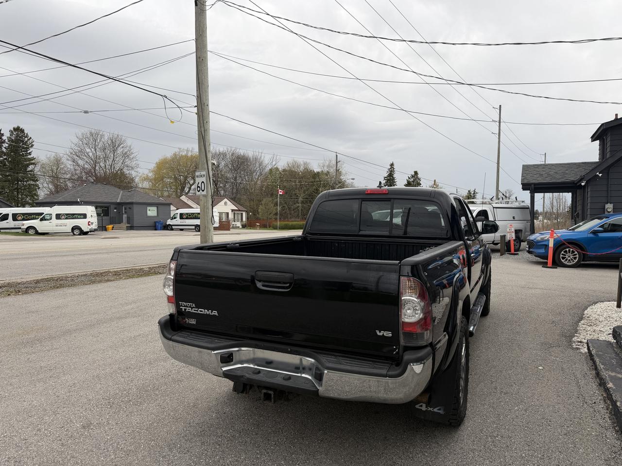 2015 Toyota Tacoma LIMITED Photo