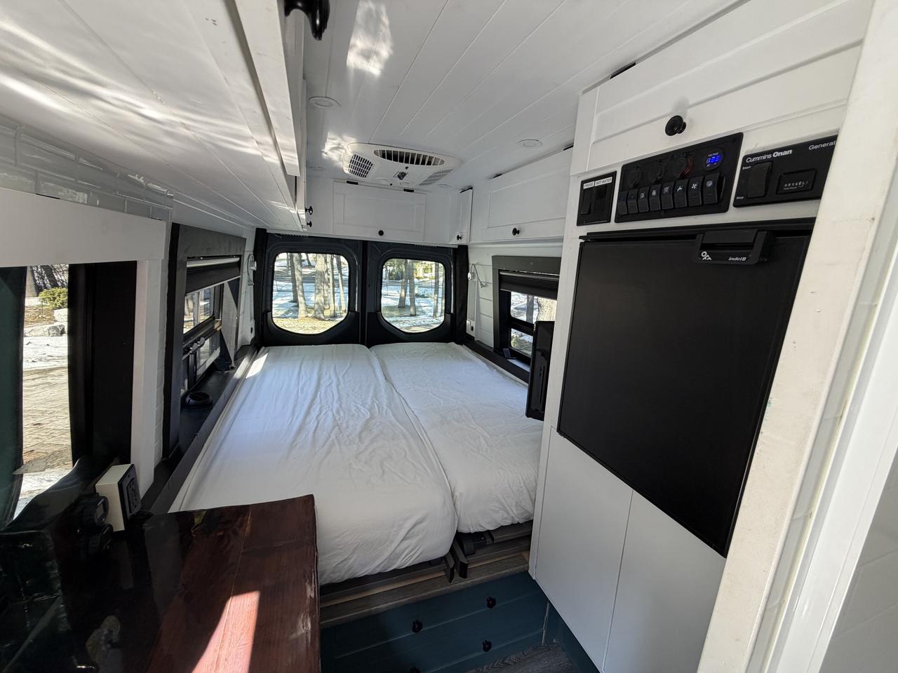 2019 Mercedes-Benz Sprinter 3500 V6 Turbo  Photo