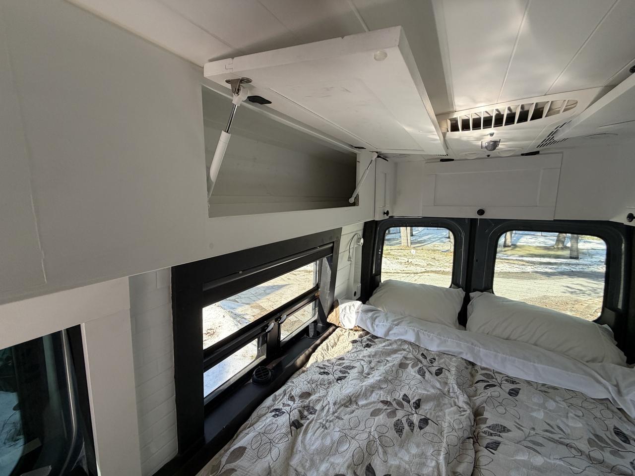 2019 Mercedes-Benz Sprinter 3500 V6 Turbo  Photo