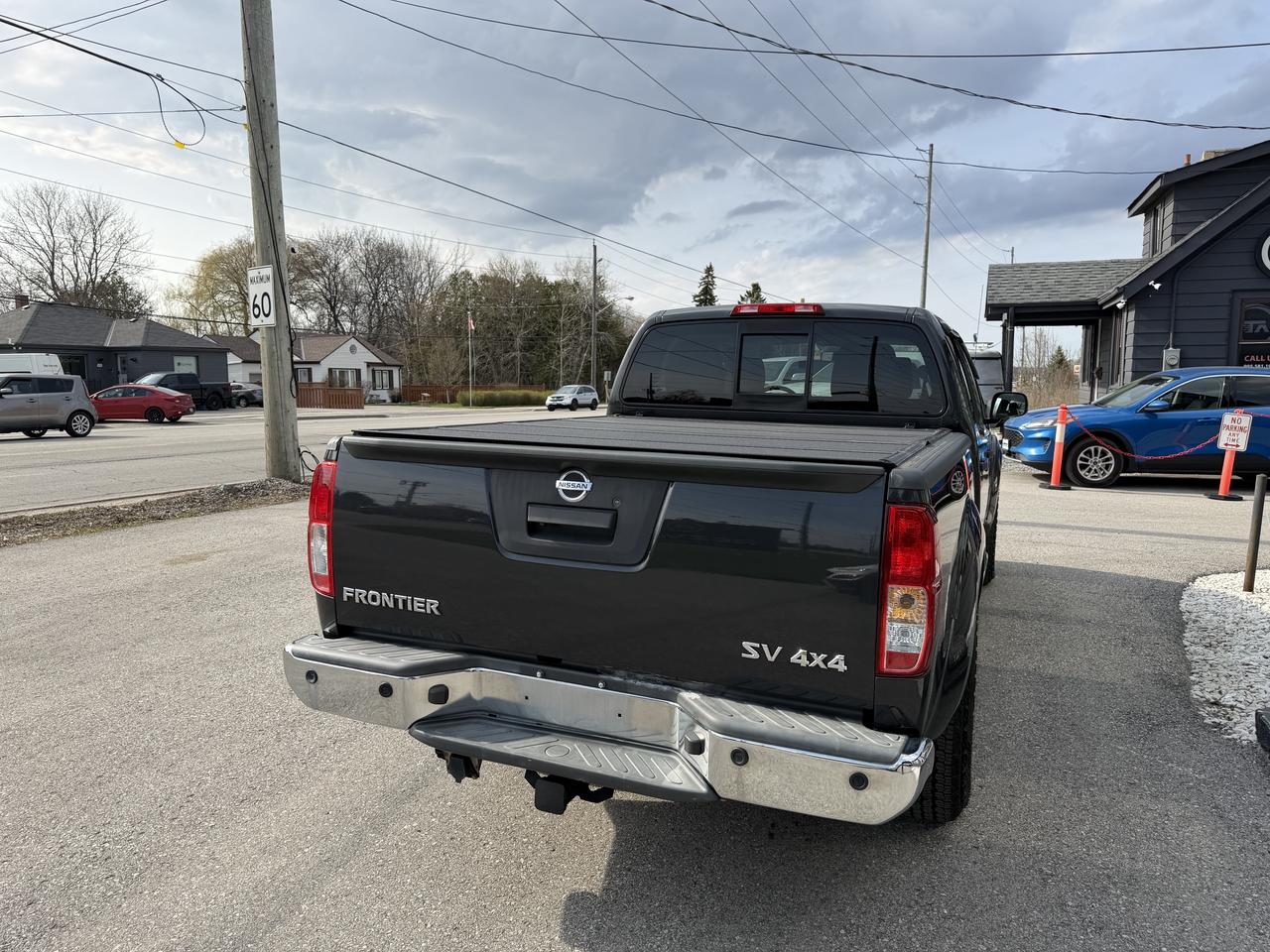 2015 Nissan Frontier SV Photo