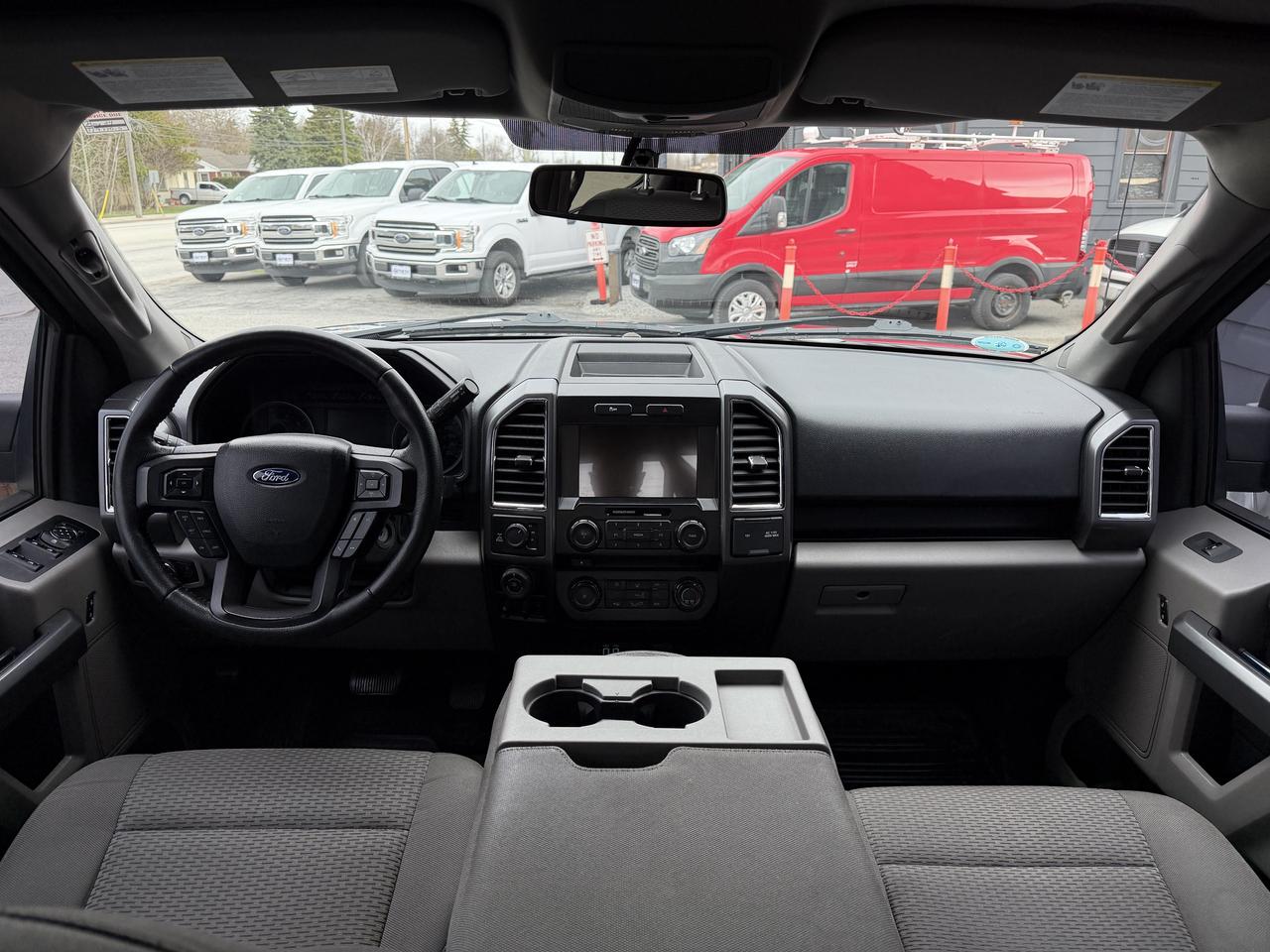 2016 Ford F-150 XLT Photo