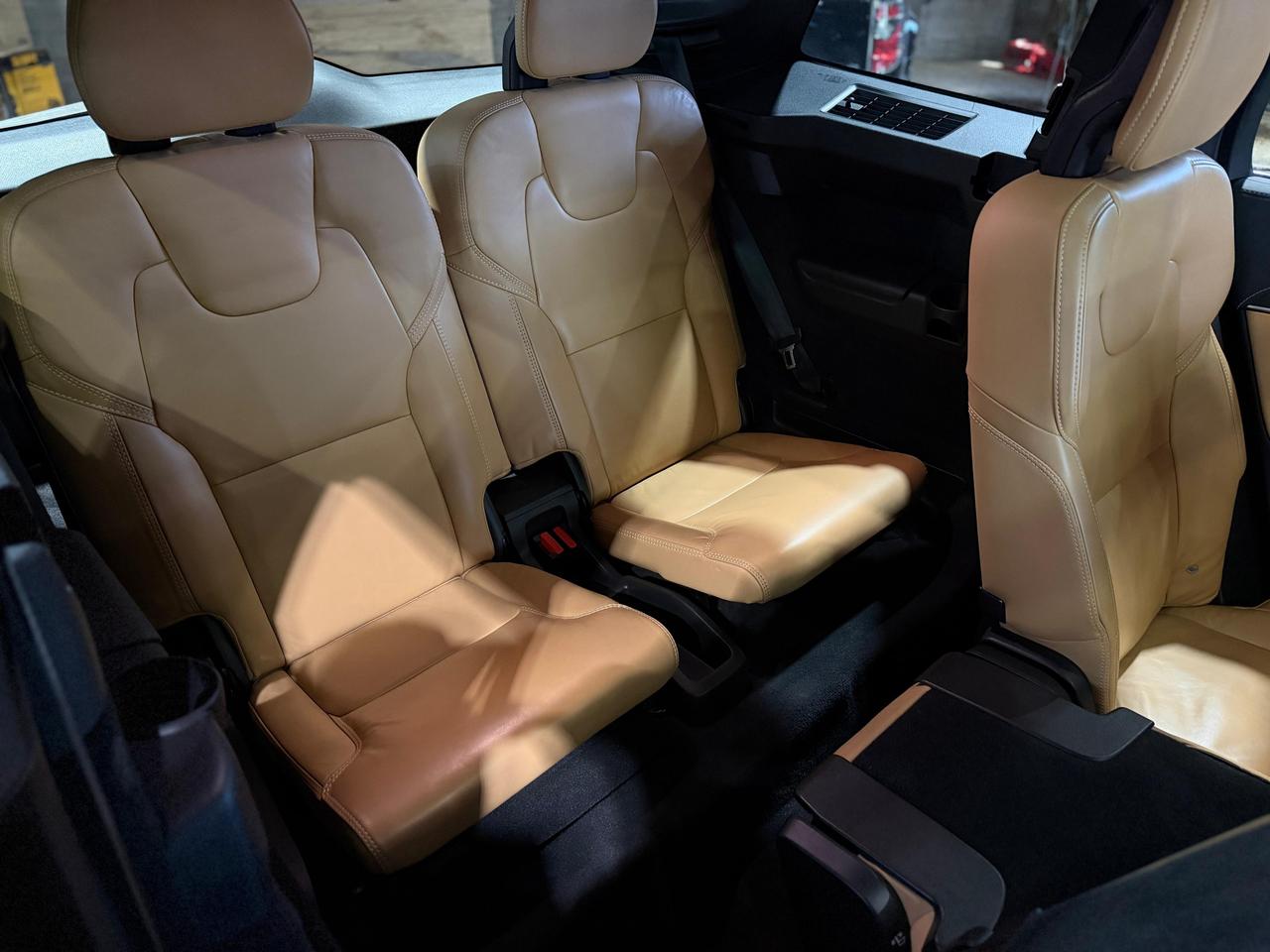 2022 Volvo XC90 T8 RECHARGE INSCRIPTION/ONE OWNER/CLEAN CARFAX Photo