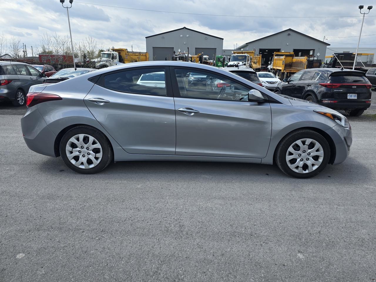 2015 Hyundai Elantra GL Photo