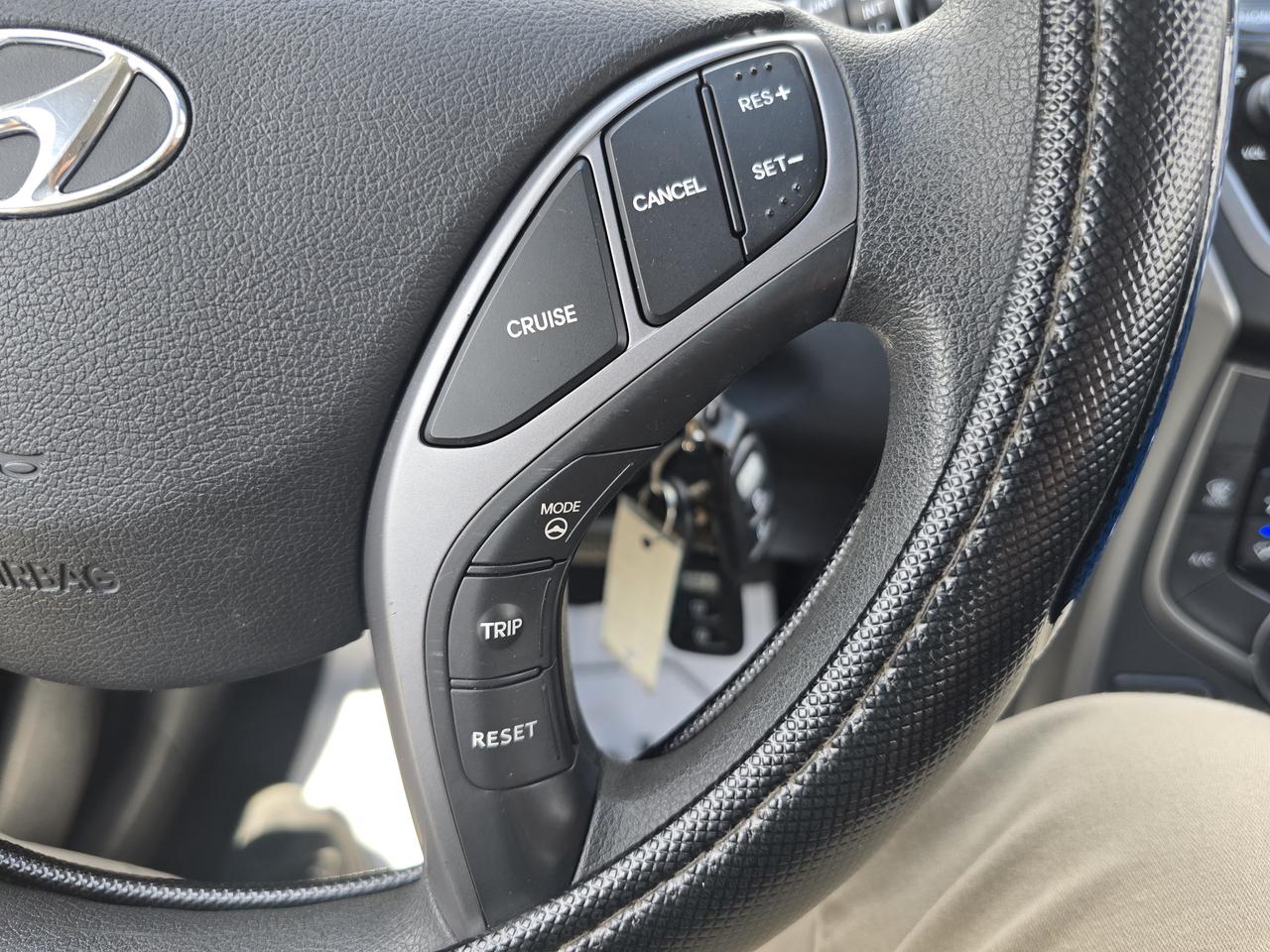 2015 Hyundai Elantra GL Photo