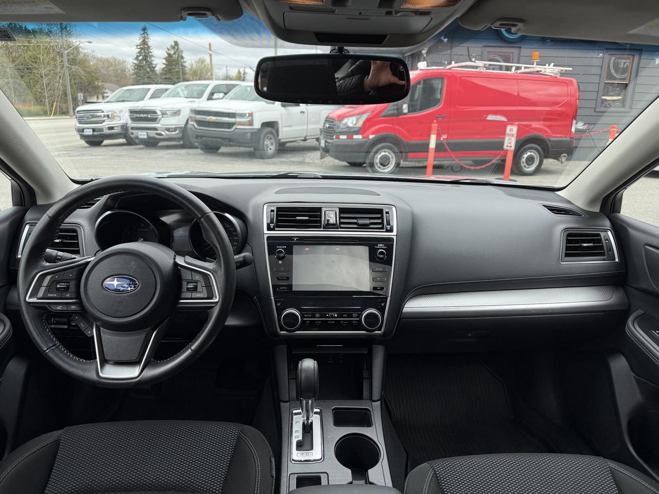 2018 Subaru Outback Premium plusM R Photo