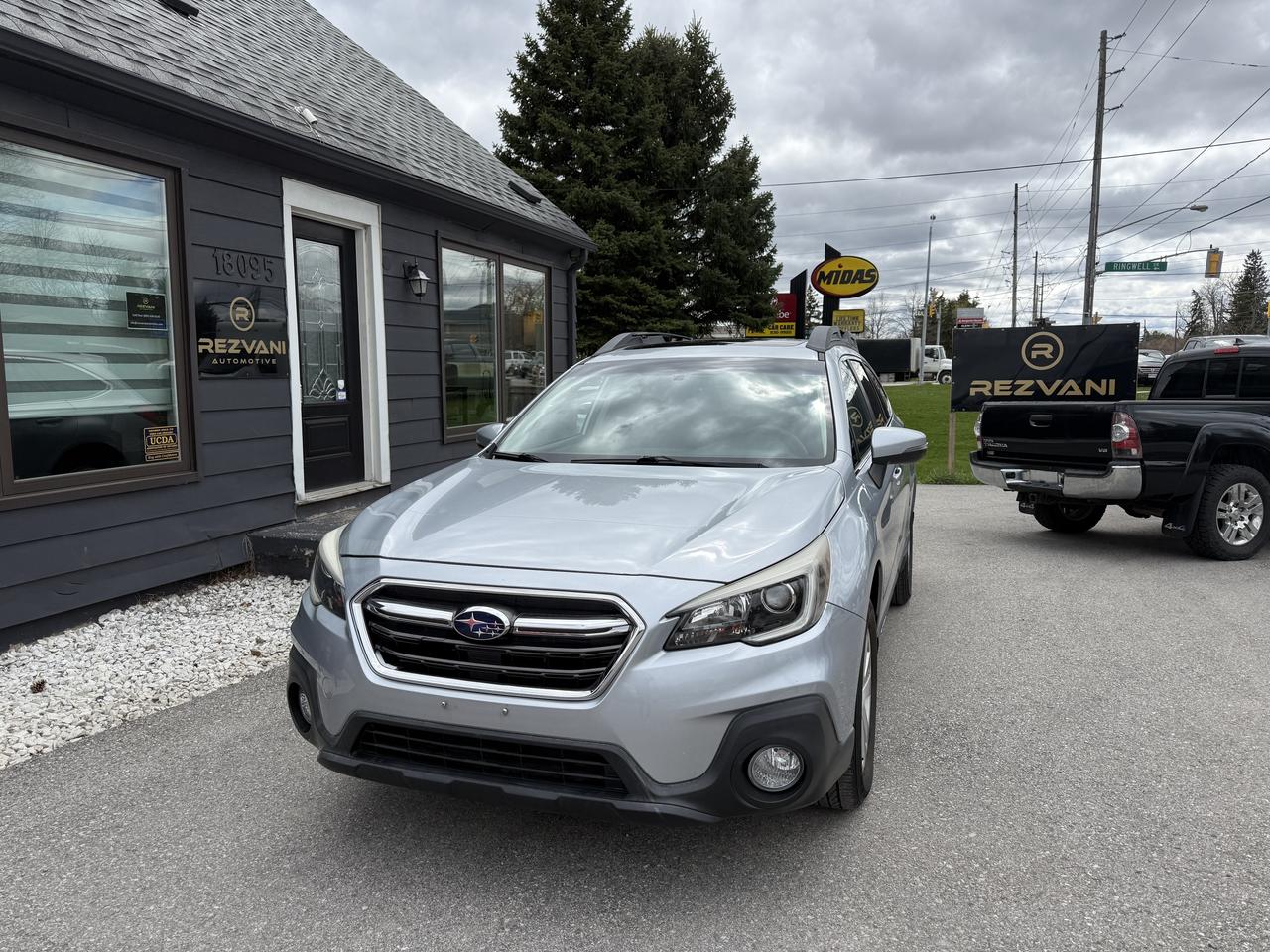 2018 Subaru Outback Premium plusM R Photo0