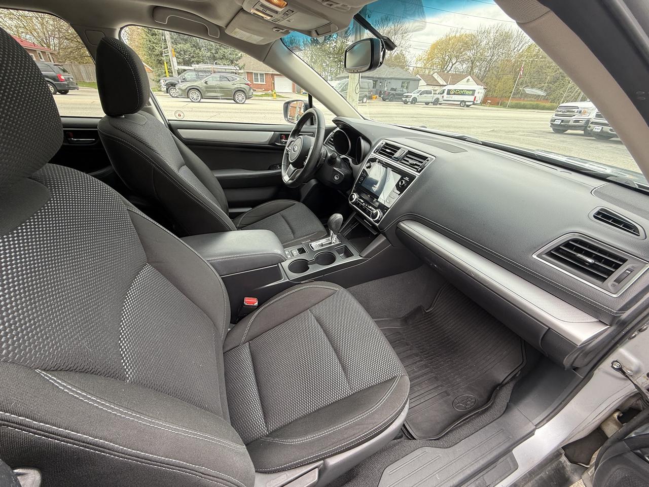 2018 Subaru Outback Premium plusM R Photo