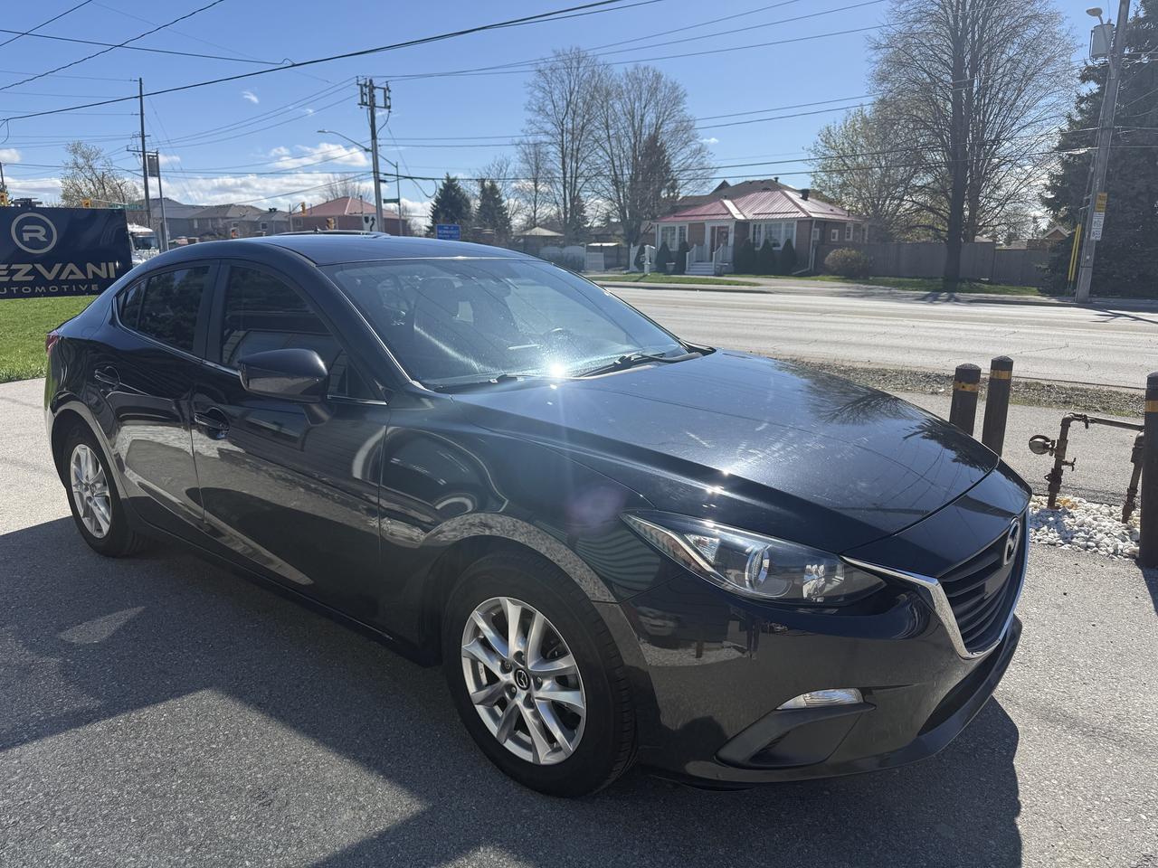 2015 Mazda MAZDA3 i Touring Photo