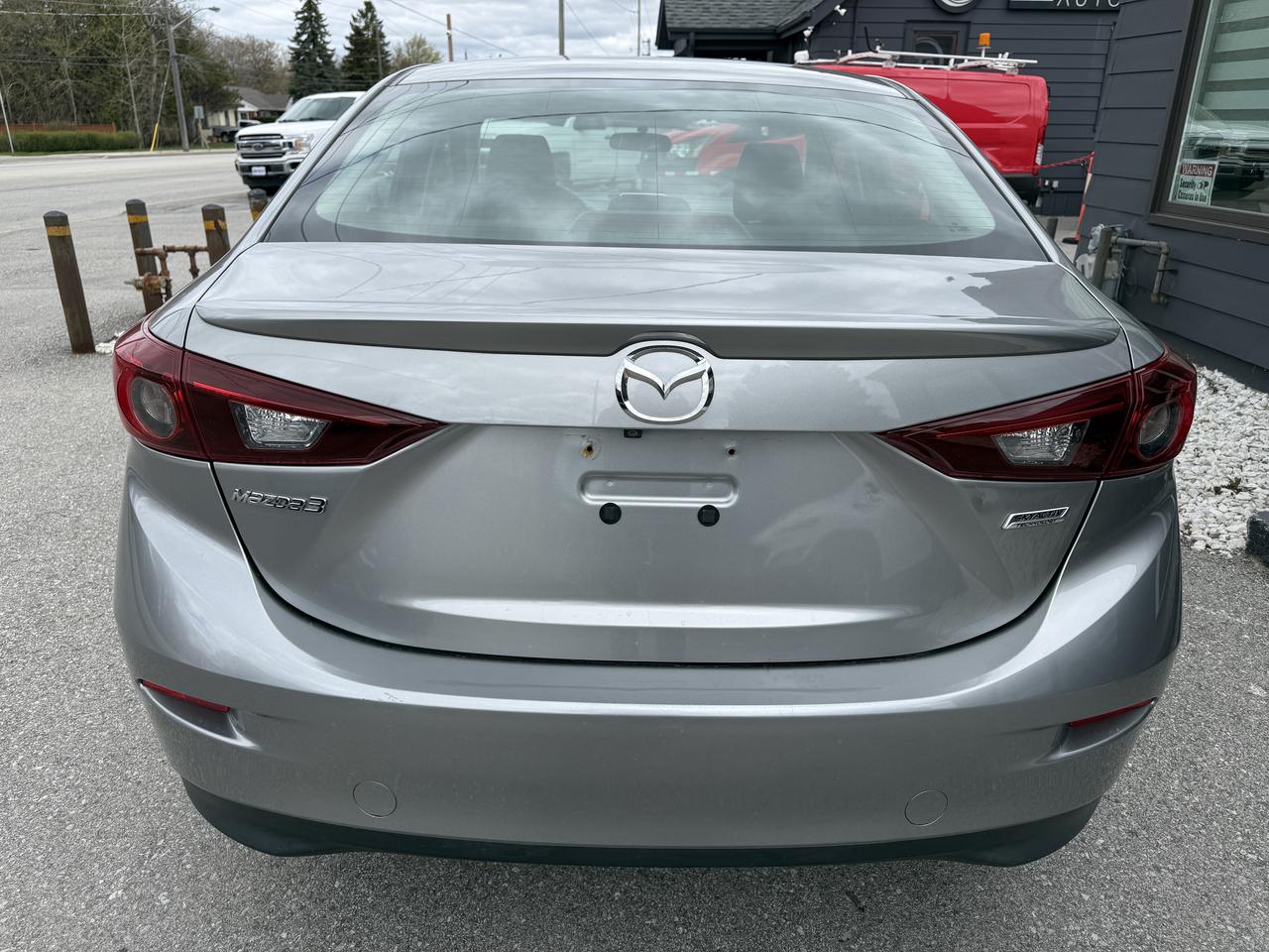 2014 Mazda MAZDA3 i Touring Photo