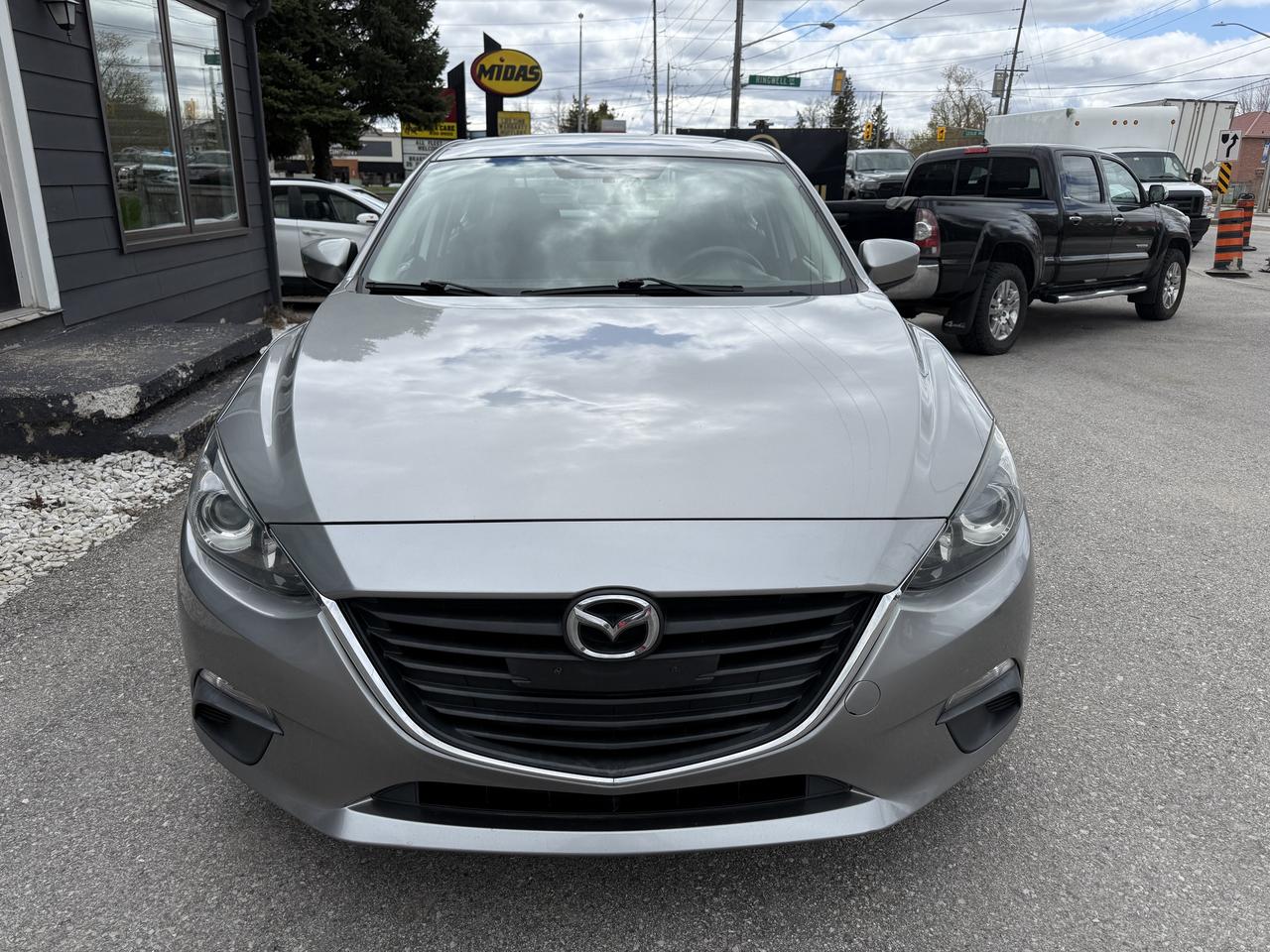 2014 Mazda MAZDA3 i Touring Photo