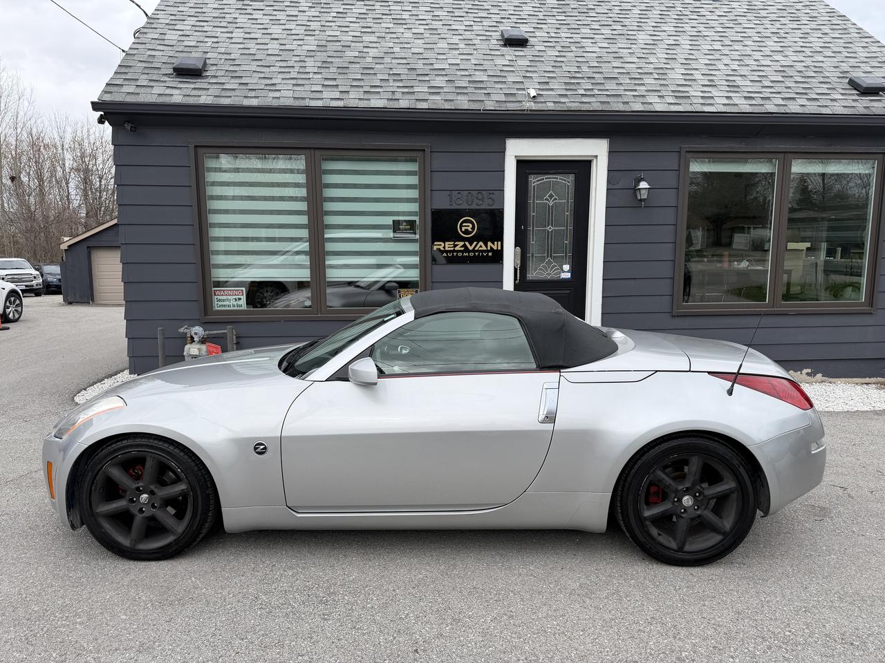 2004 Nissan 350Z  Photo