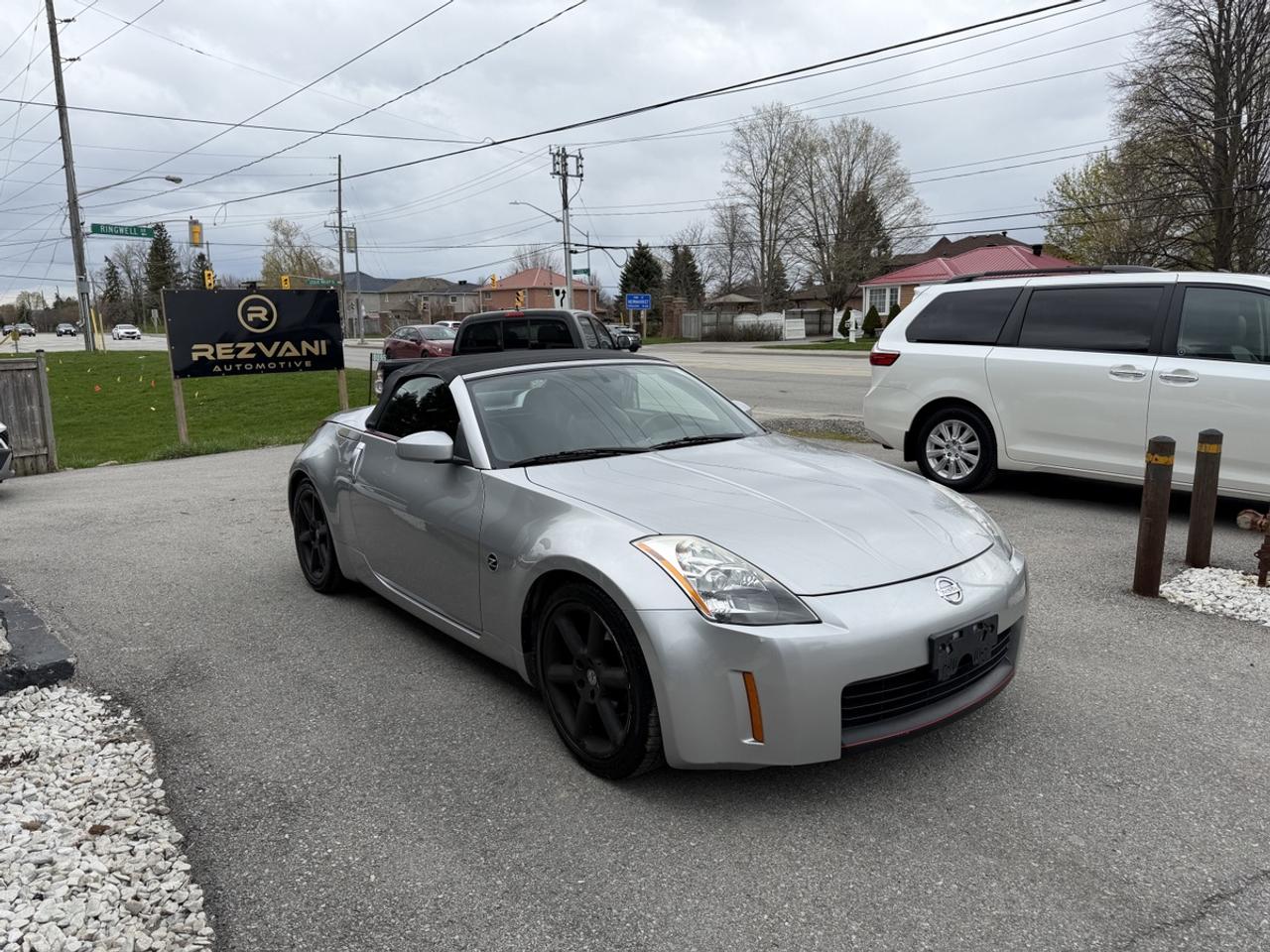 2004 Nissan 350Z  Photo