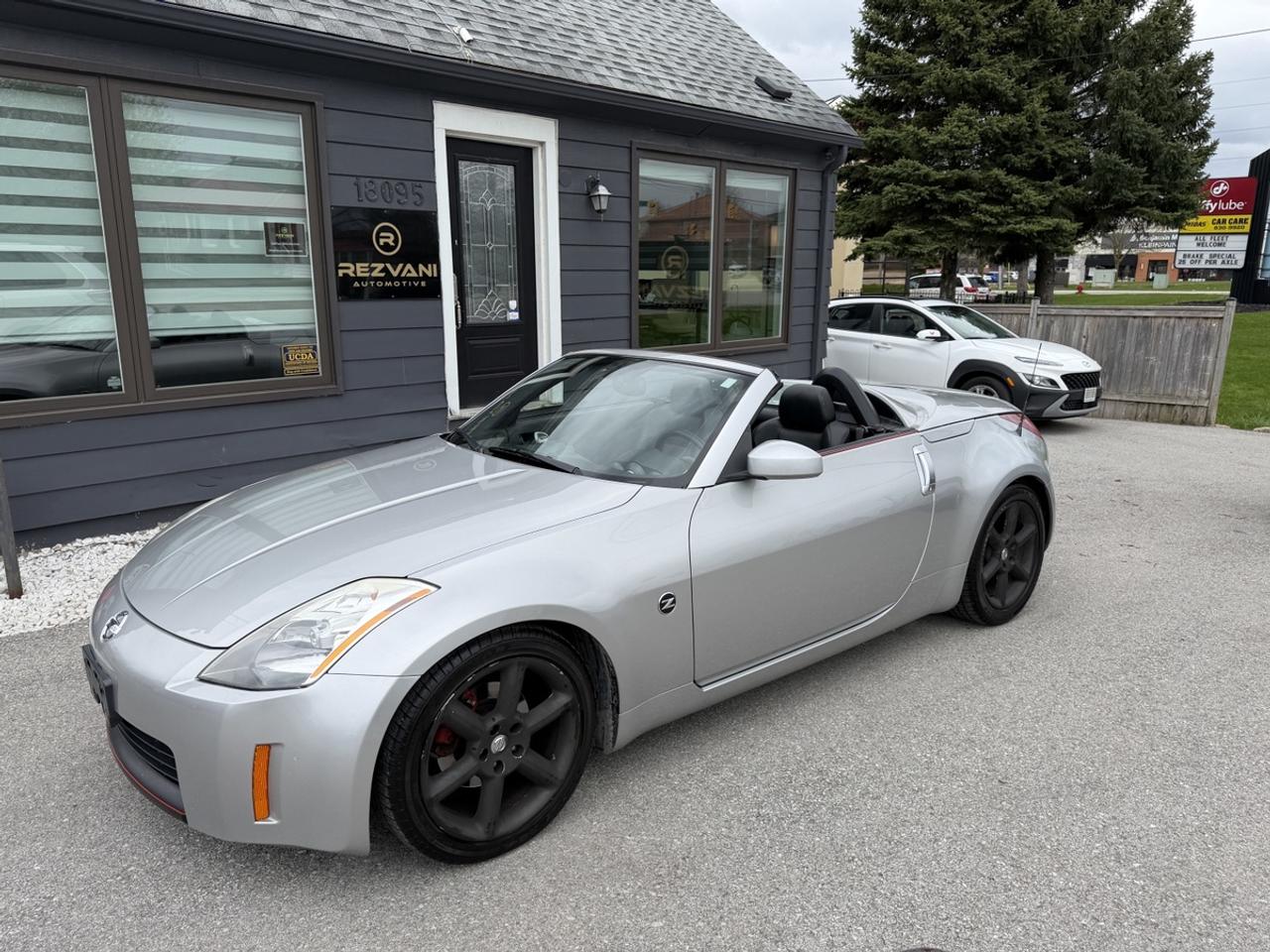 2004 Nissan 350Z  Photo