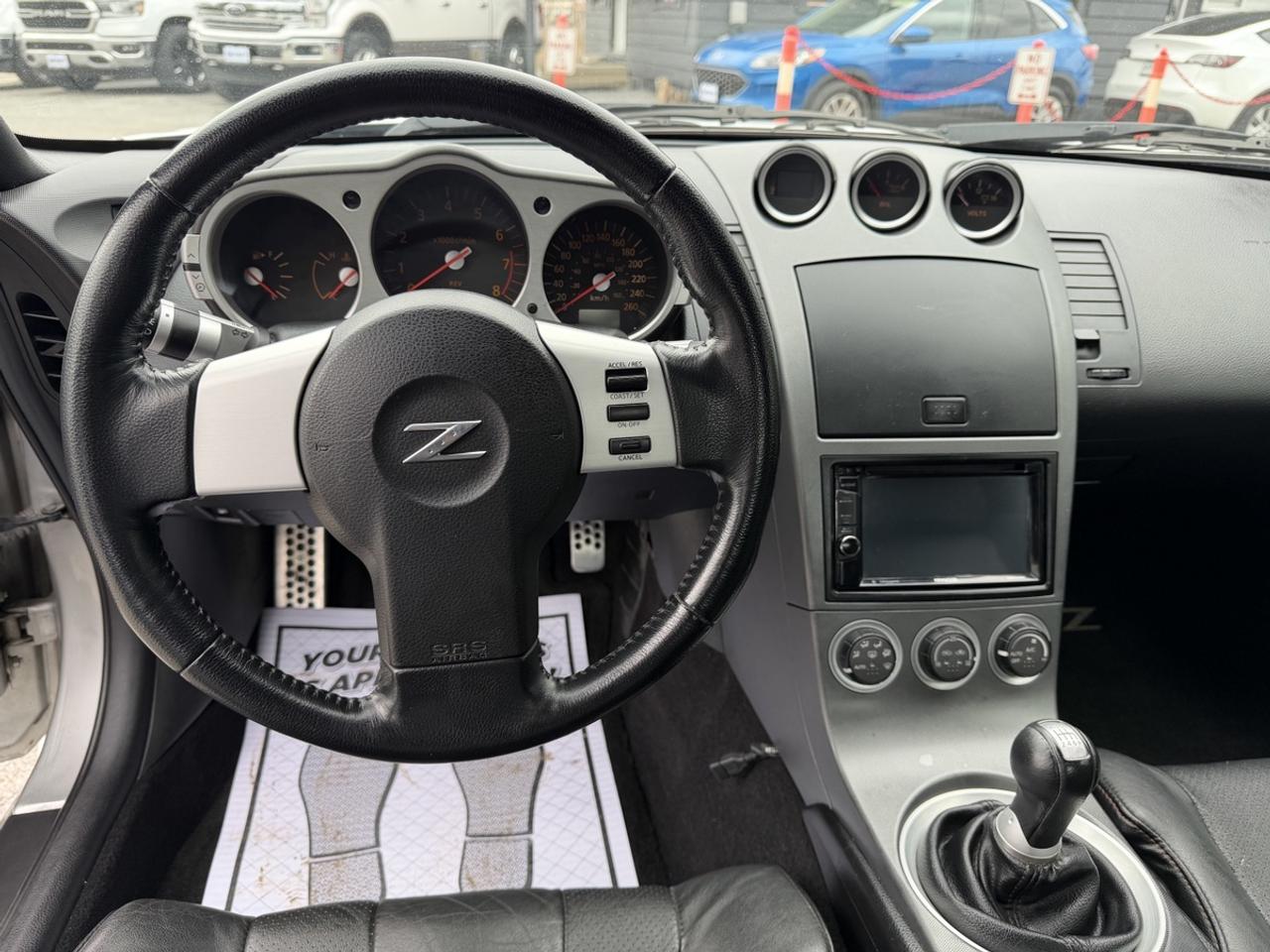 2004 Nissan 350Z  Photo